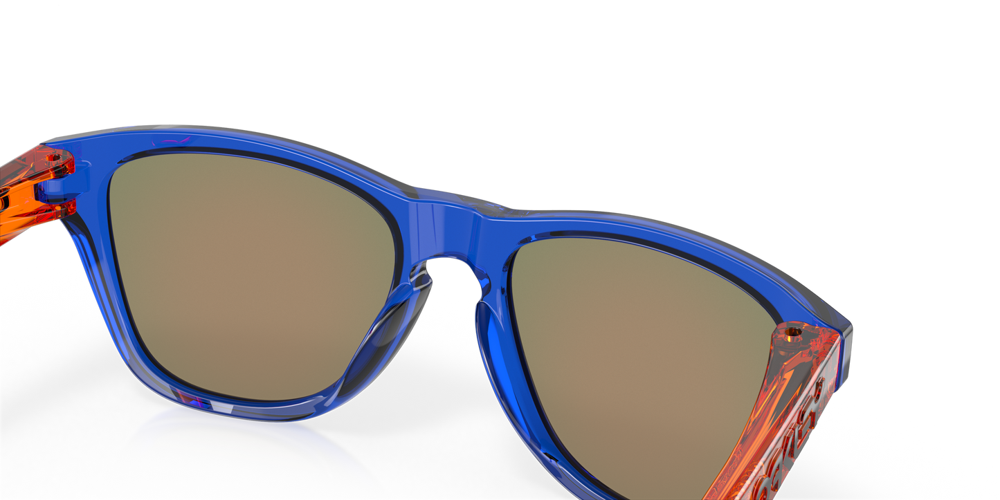 [Prizm Ruby Lenses, Crystal Blue Frame]