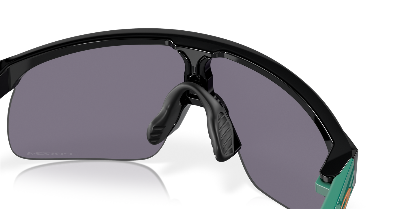 [Prizm Grey Lenses, Black Frame]