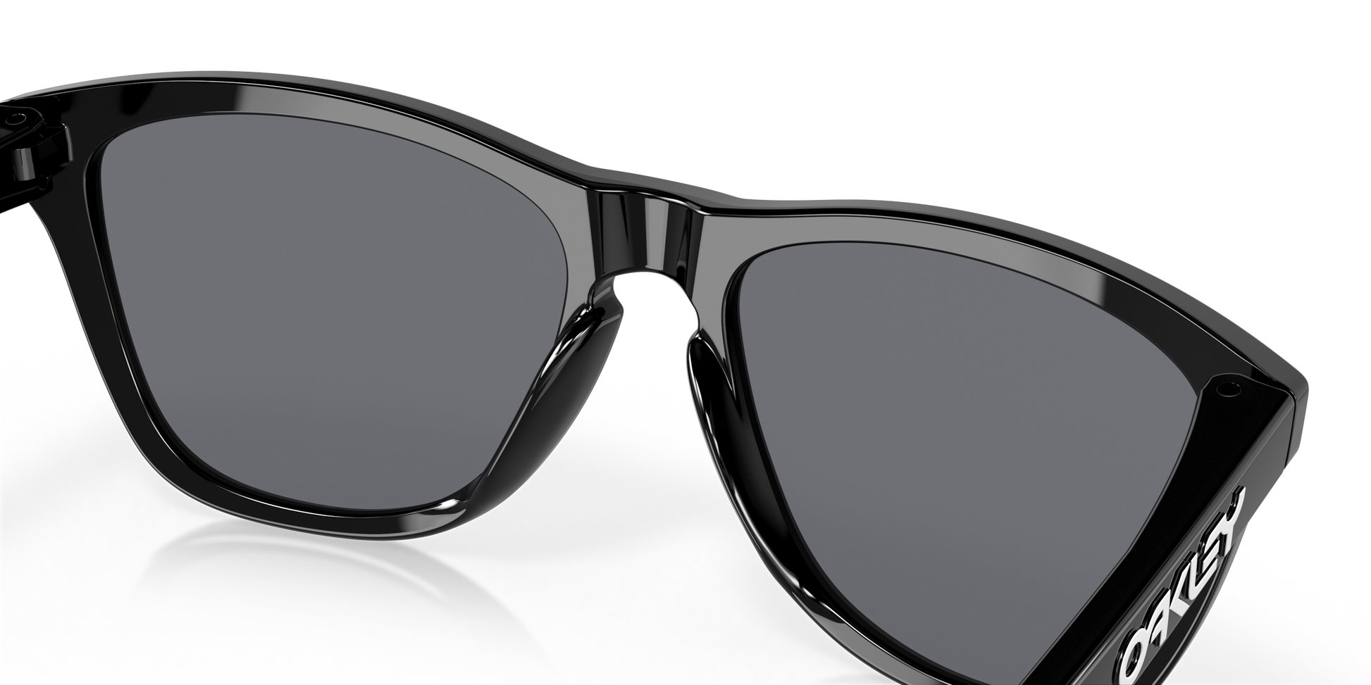 [Grey Lenses, Polished Black Frame]