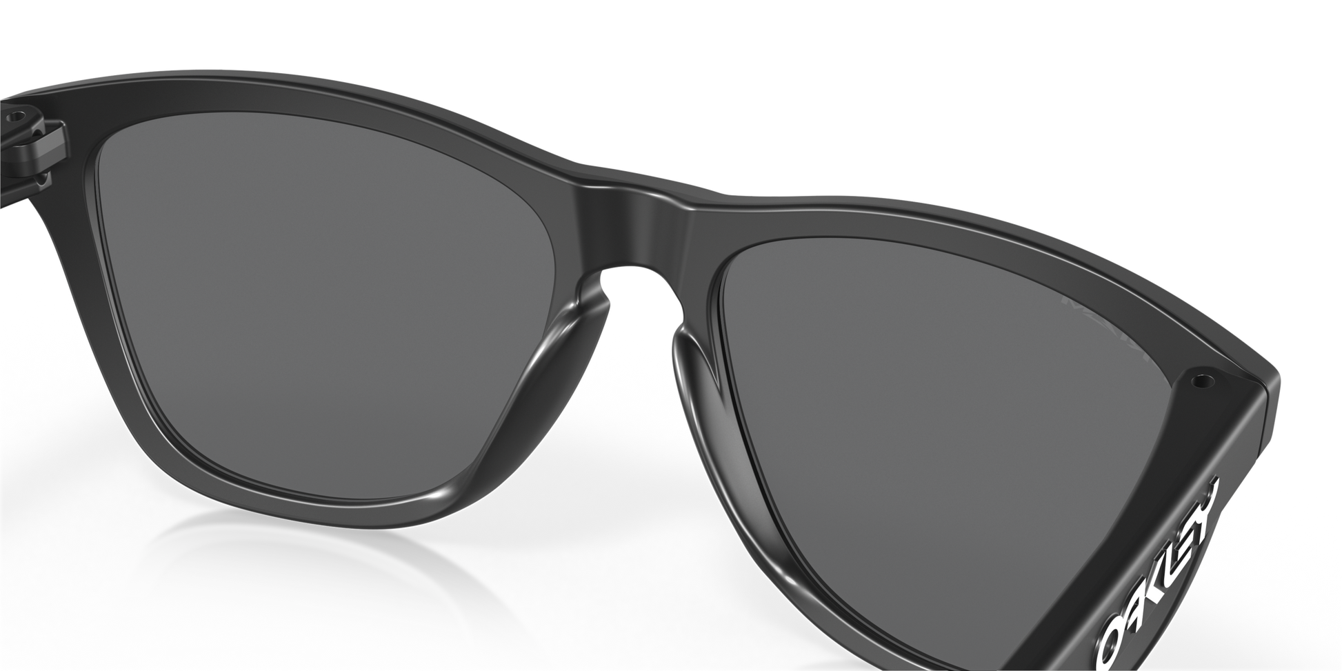 [Prizm Black Polarized Lenses, Matte Black Frame]