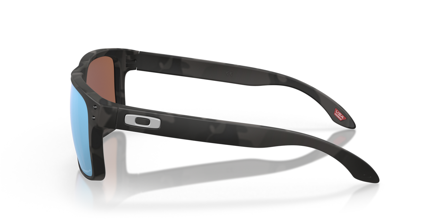 [Prizm Deep Water Polarized Lenses, Matte Black Camo Frame]
