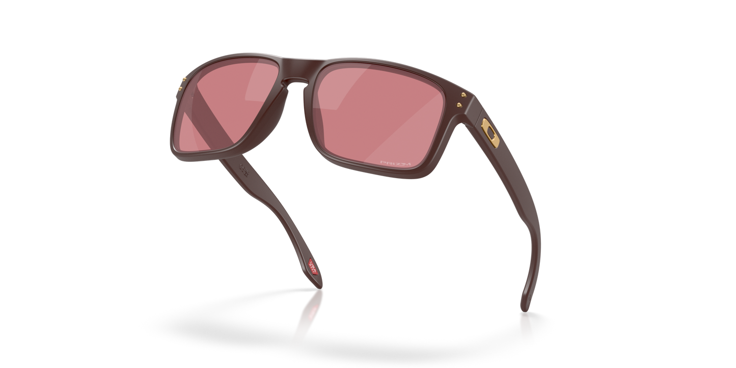 [Prizm Dark Golf Lenses, Matte Grenache Frame]