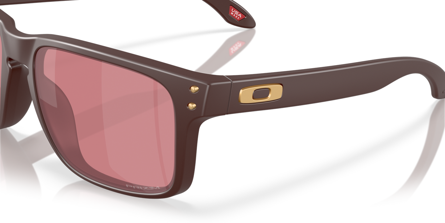 [Prizm Dark Golf Lenses, Matte Grenache Frame]