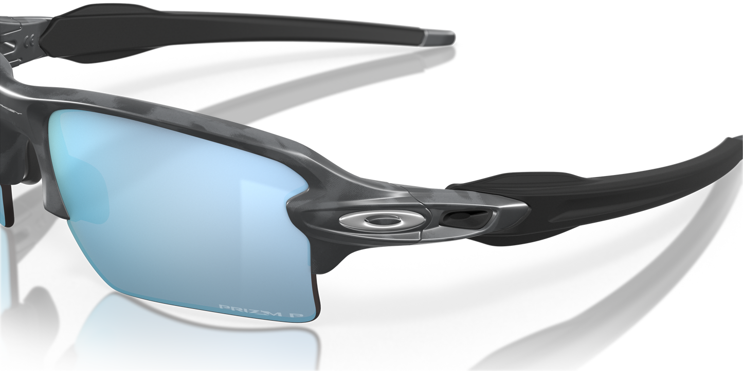 [Prizm Deep Water Polarized Lenses, Matte Black Camo Frame]
