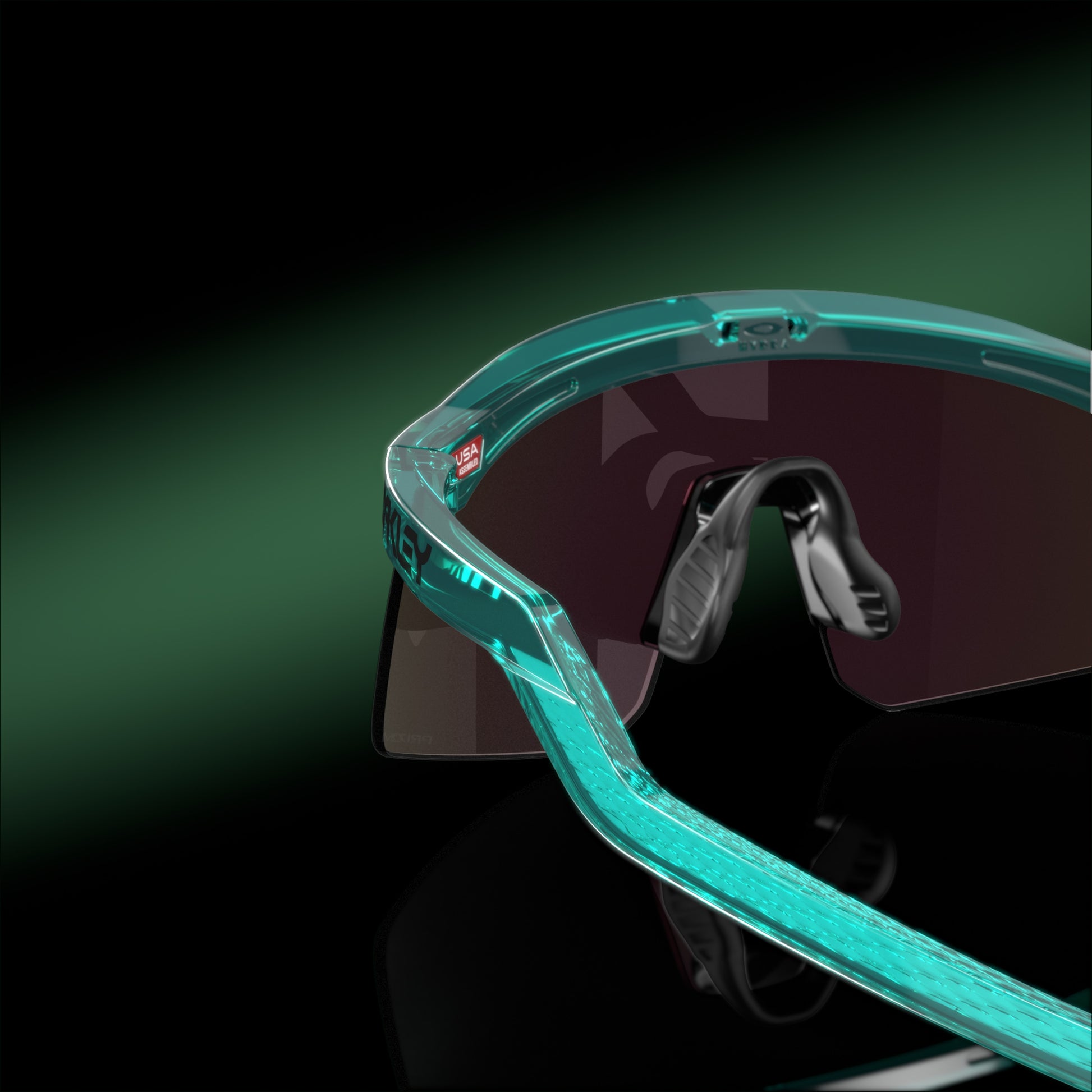 [Prizm Sapphire Lenses, Trans Artic Surf Frame]