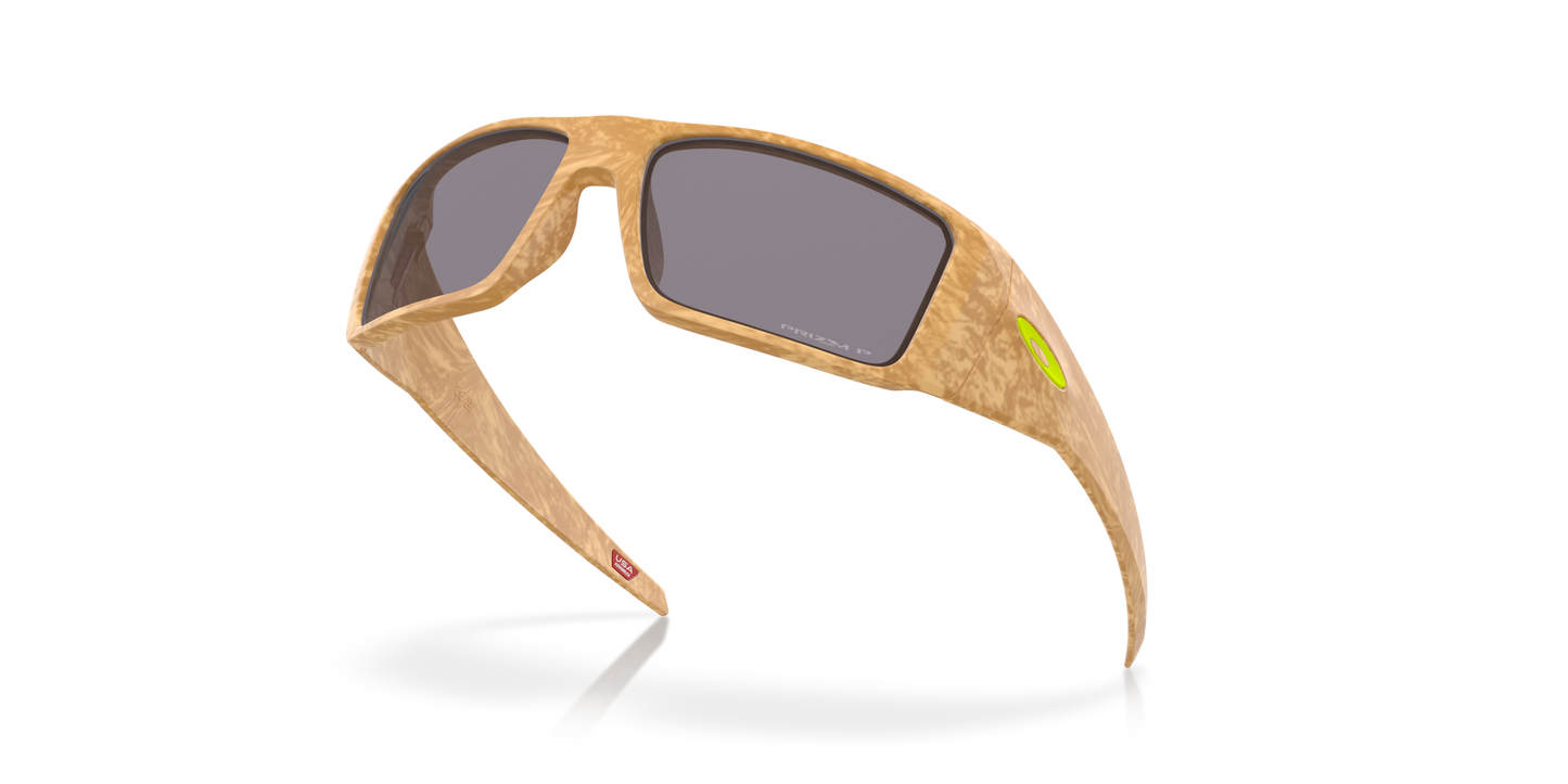 [Prizm Grey Polarized Lenses, Matte Stone Desert Tan Frame]