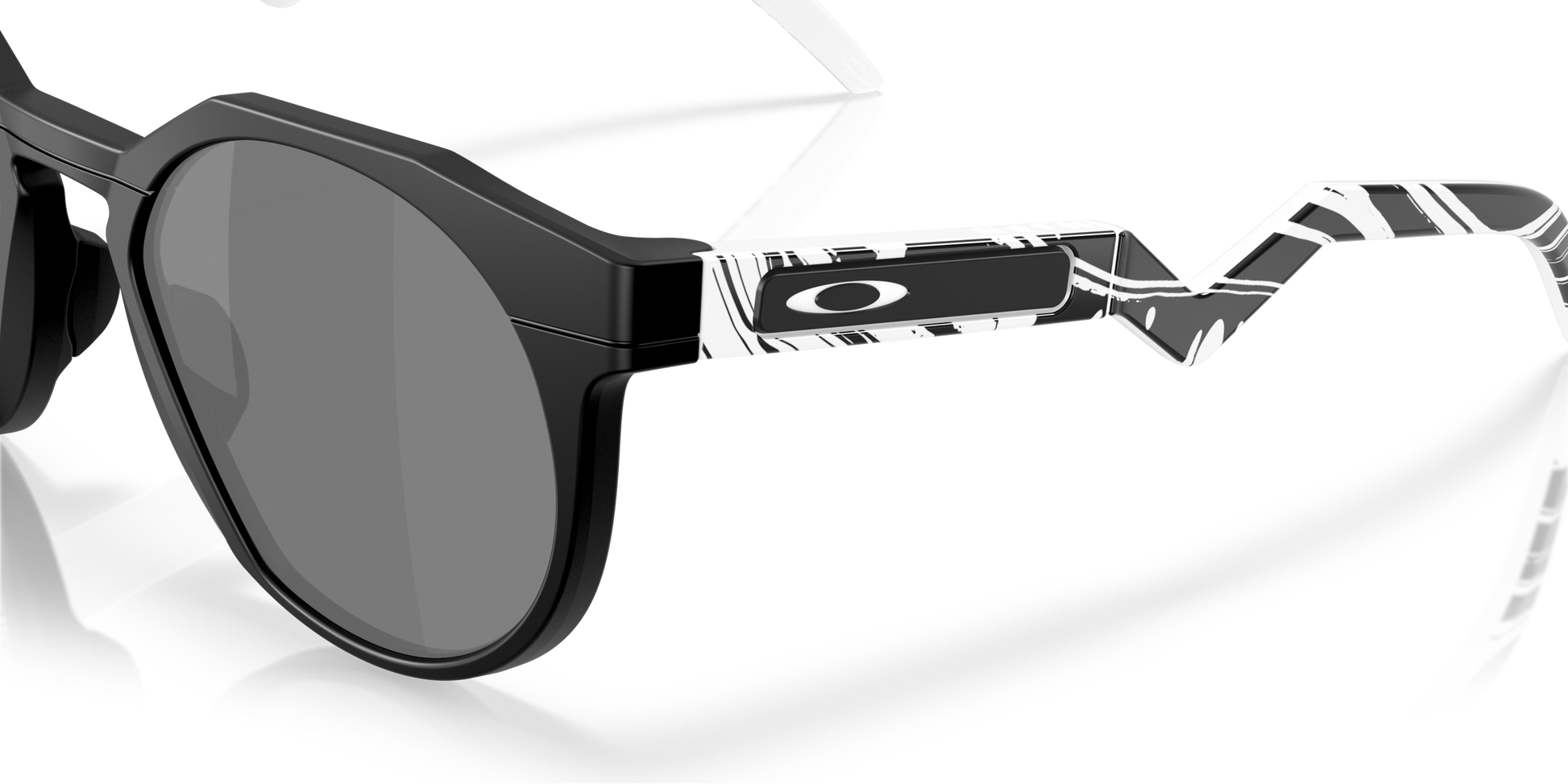 [Prizm Black Lenses, Matte Black Frame]