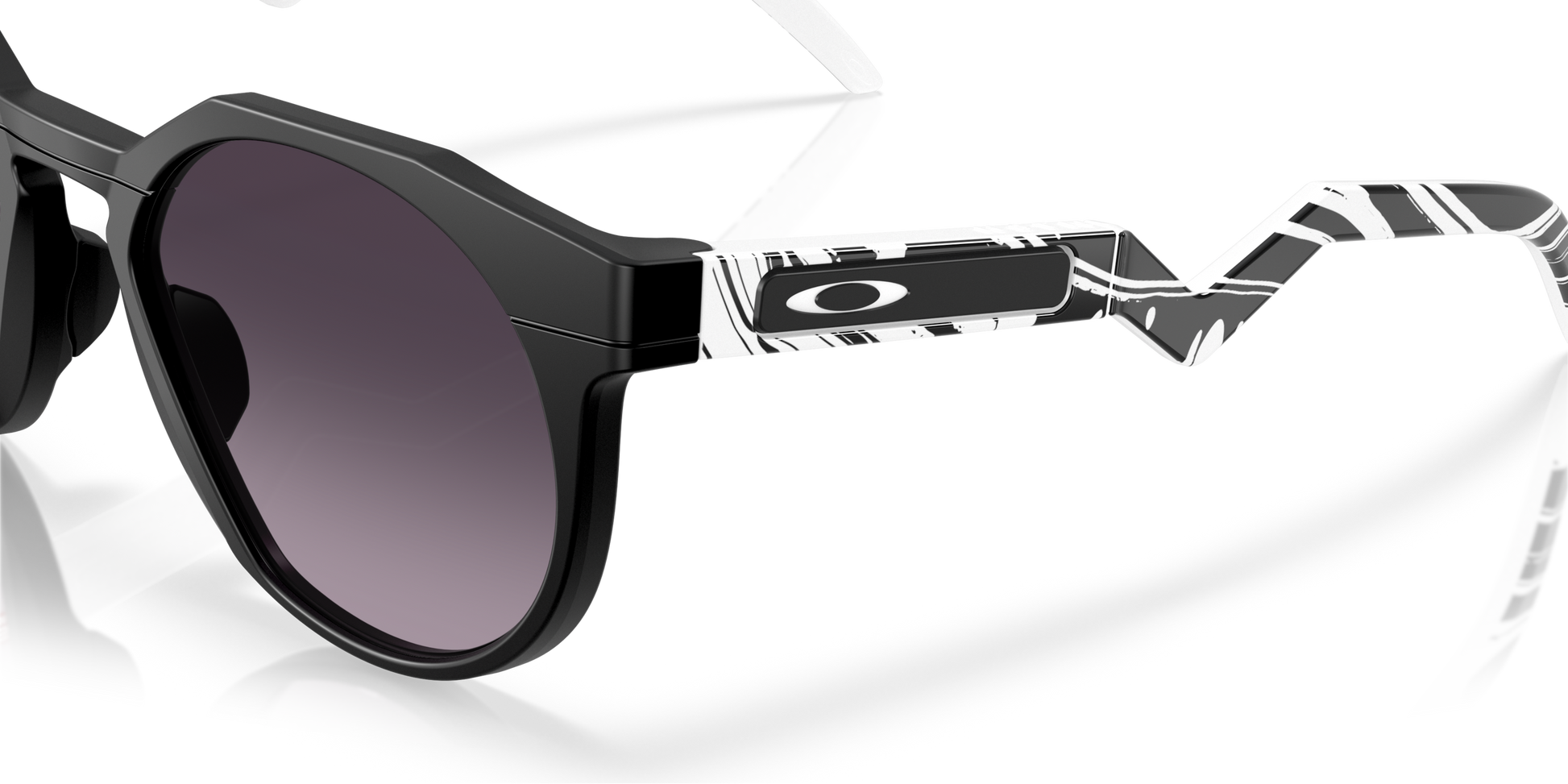 [Prizm Black Lenses, Matte Black Frame]