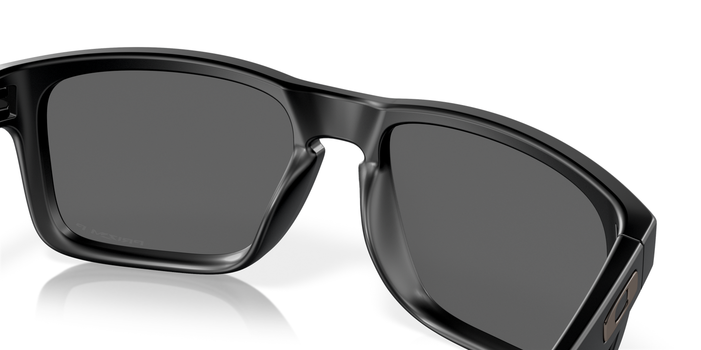 [Prizm Black Polarized Lenses, Matte Black Frame]