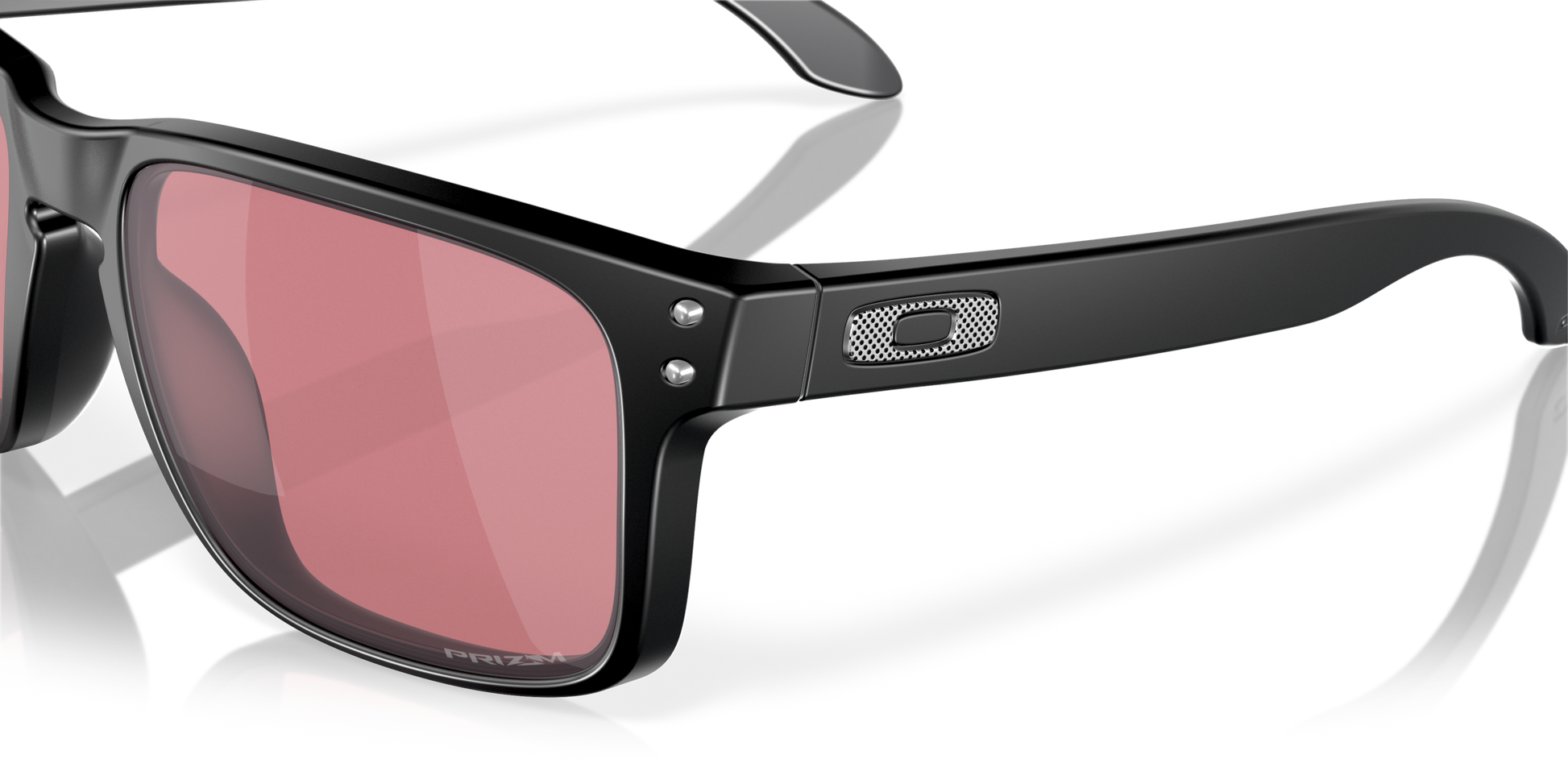 [Prizm Dark Golf Lenses, Matte Black Frame]