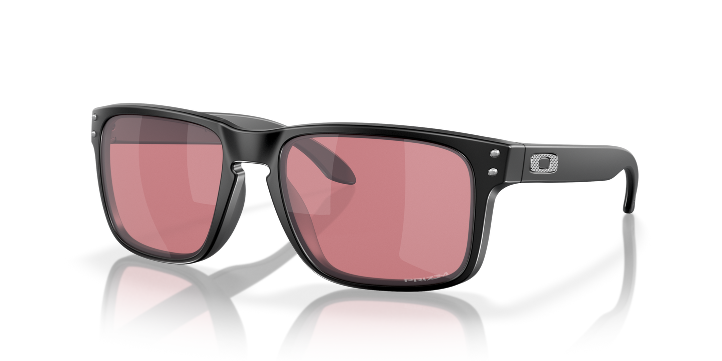[Prizm Dark Golf Lenses, Matte Black Frame]