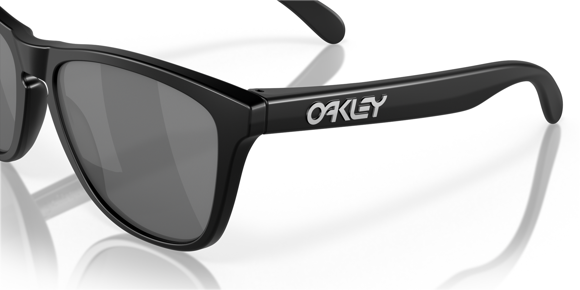 [Prizm Black Polarized Lenses, Matte Black Frame]