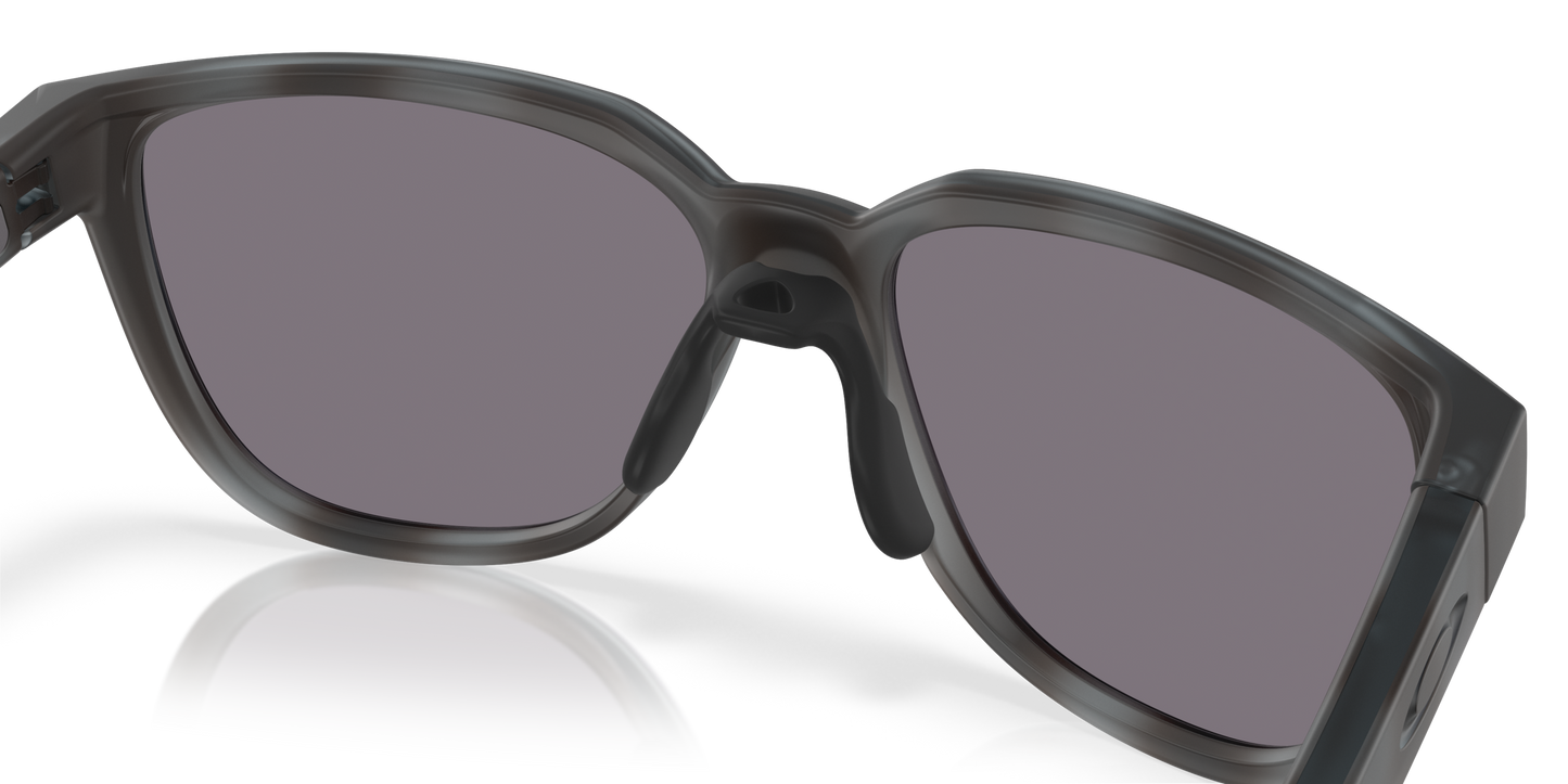 [Prizm Grey Polarized Lenses, Matte Transparent Stonewash Tortoise Frame]