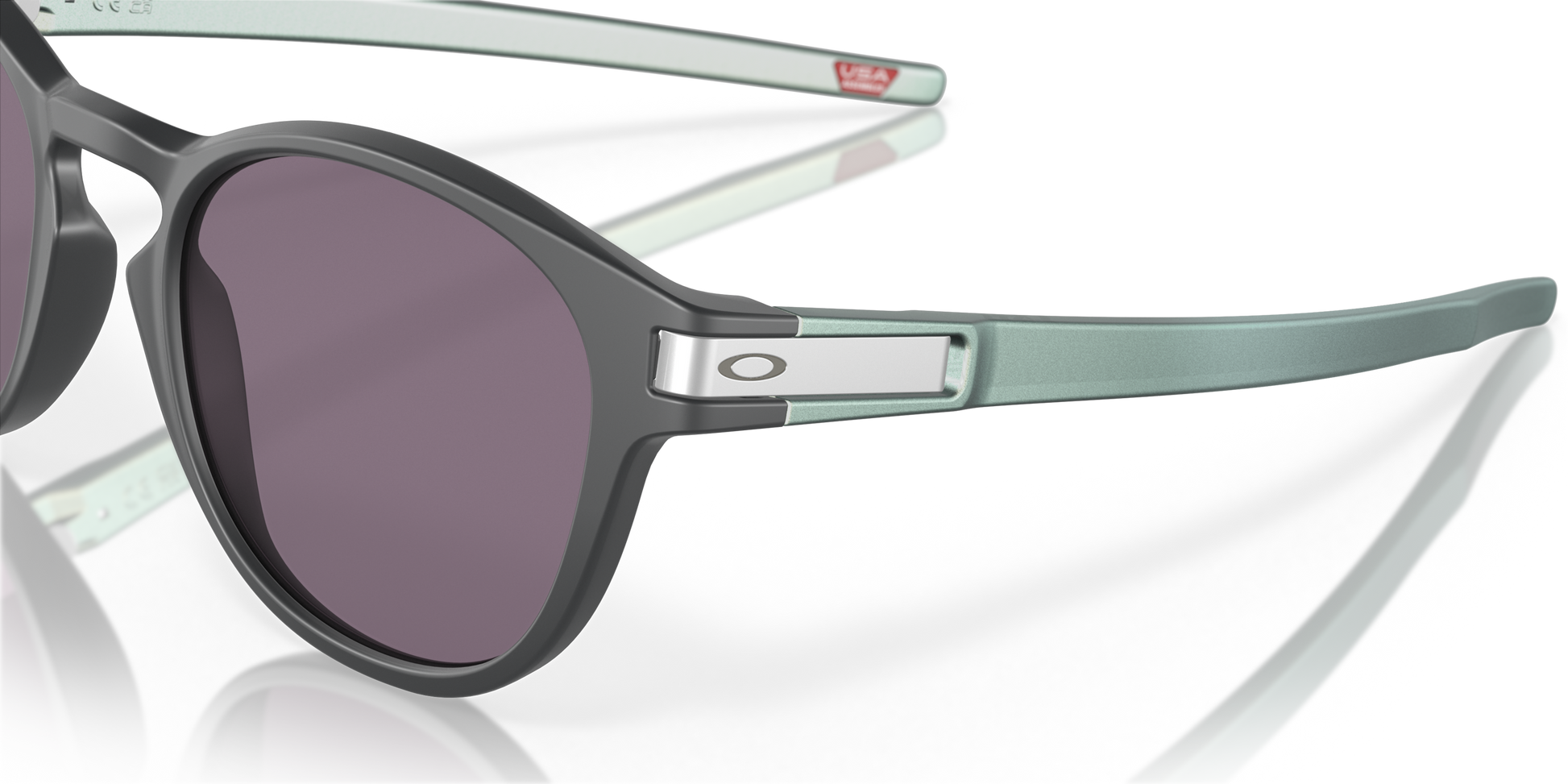 [Prizm Grey Lenses, Matte Carbon Frame]