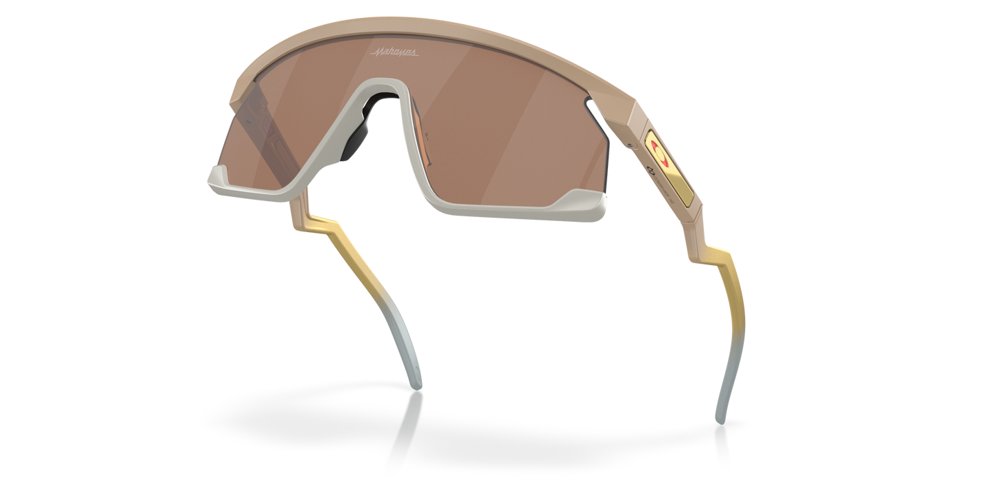 [Prizm Tungsten Lenses, Matte Terrain Tan Frame]