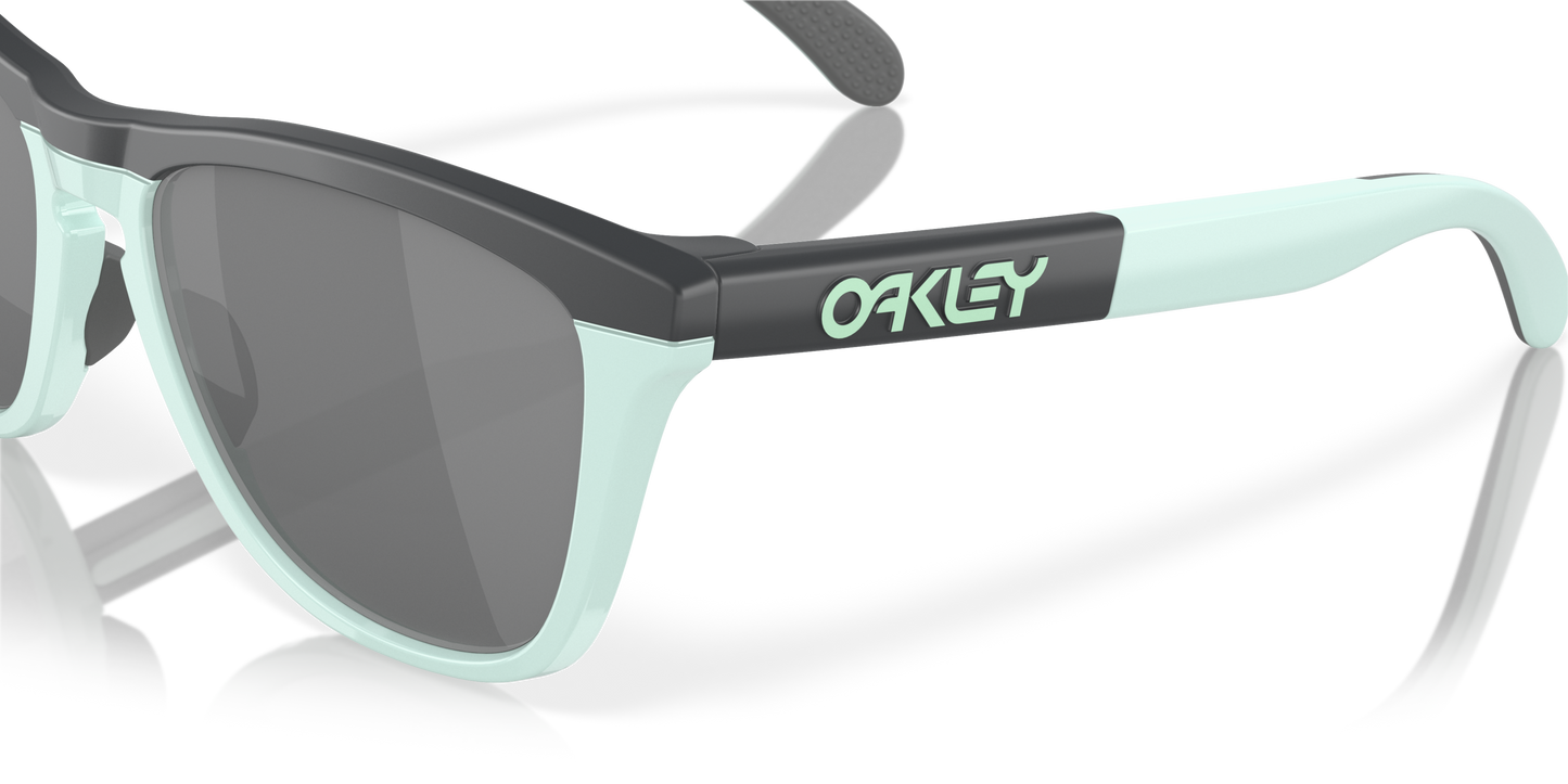 [Prizm Black Lenses, Matte Carbon/Blue Milkshake Frame]