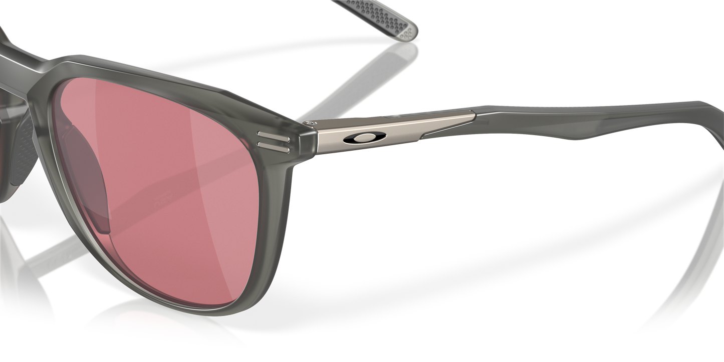 [Prizm Dark Golf Lenses, Matte Grey Smoke Frame]
