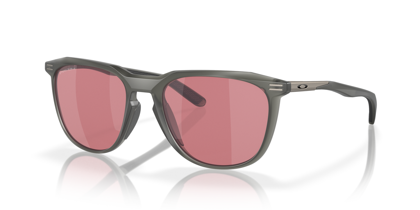 [Prizm Dark Golf Lenses, Matte Grey Smoke Frame]