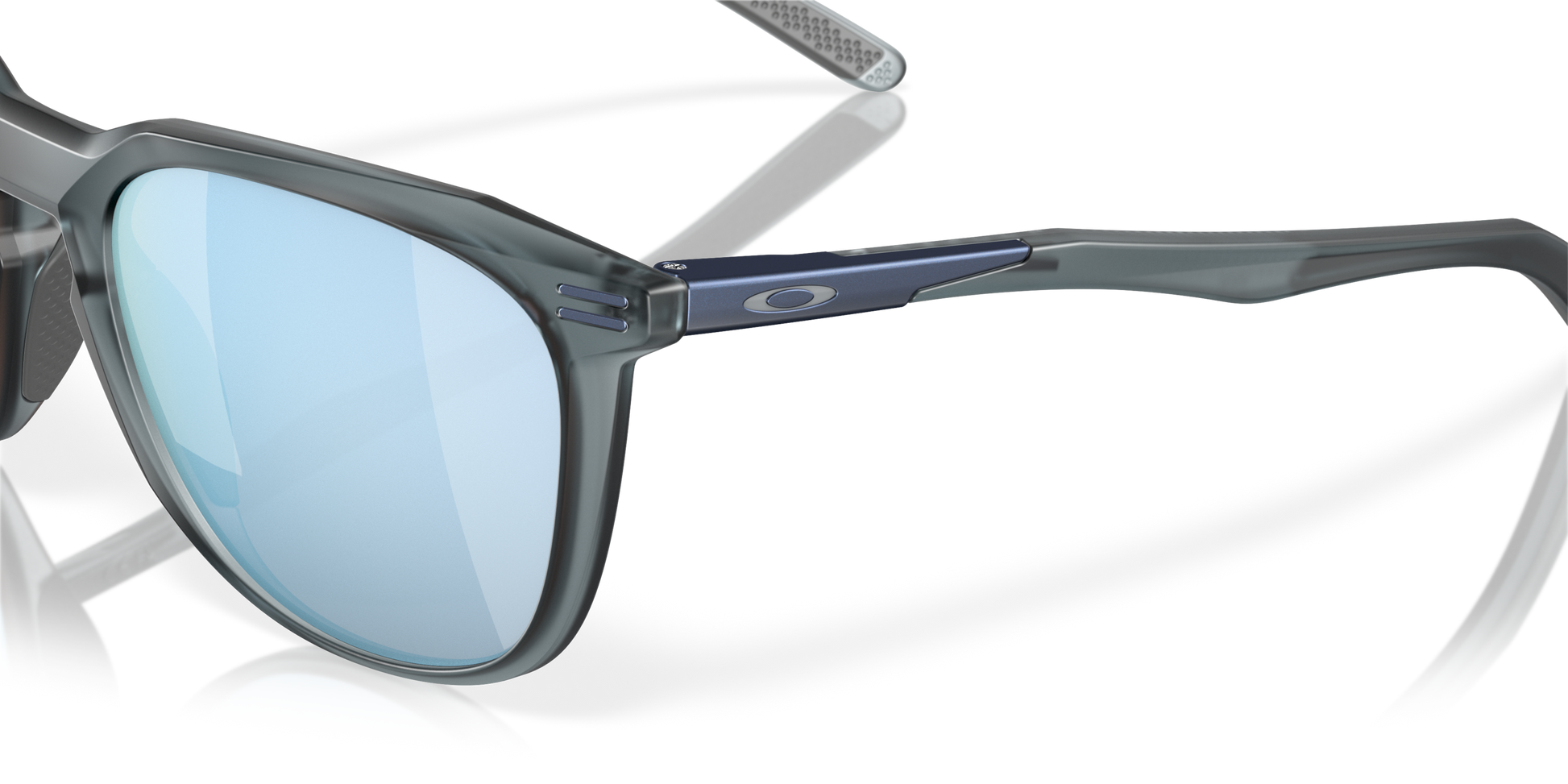 [Prizm Deep Water Polarized Lenses, Matte Crystal Black Frame]