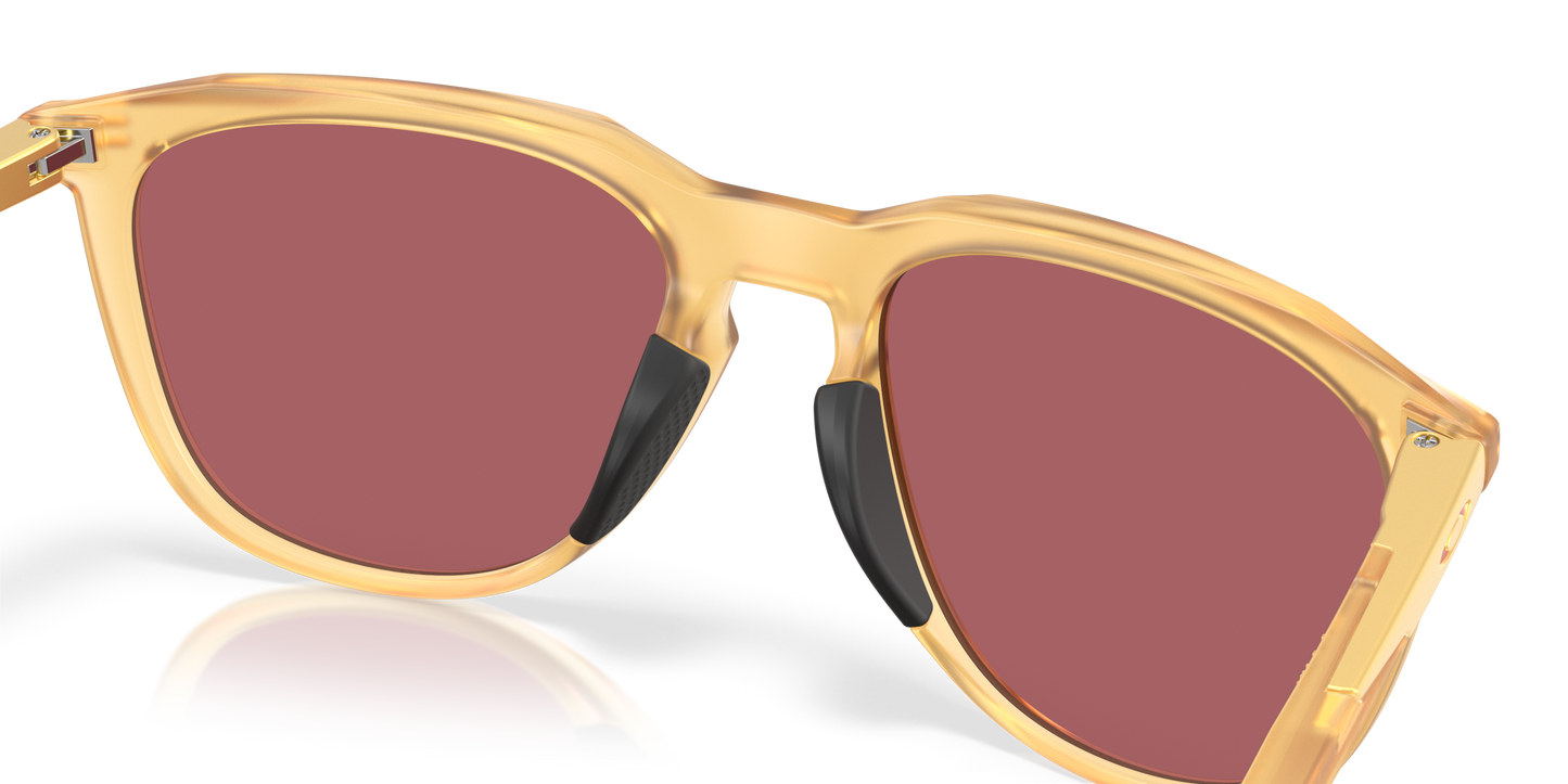 [Prizm Dark Golf Lenses, Matte Grenache Frame]