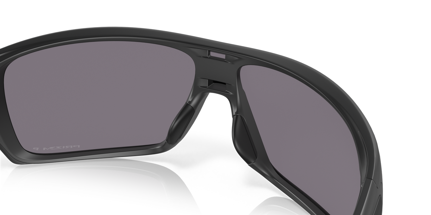 [Prizm Grey Polarized Lenses, Matte Black Frame]
