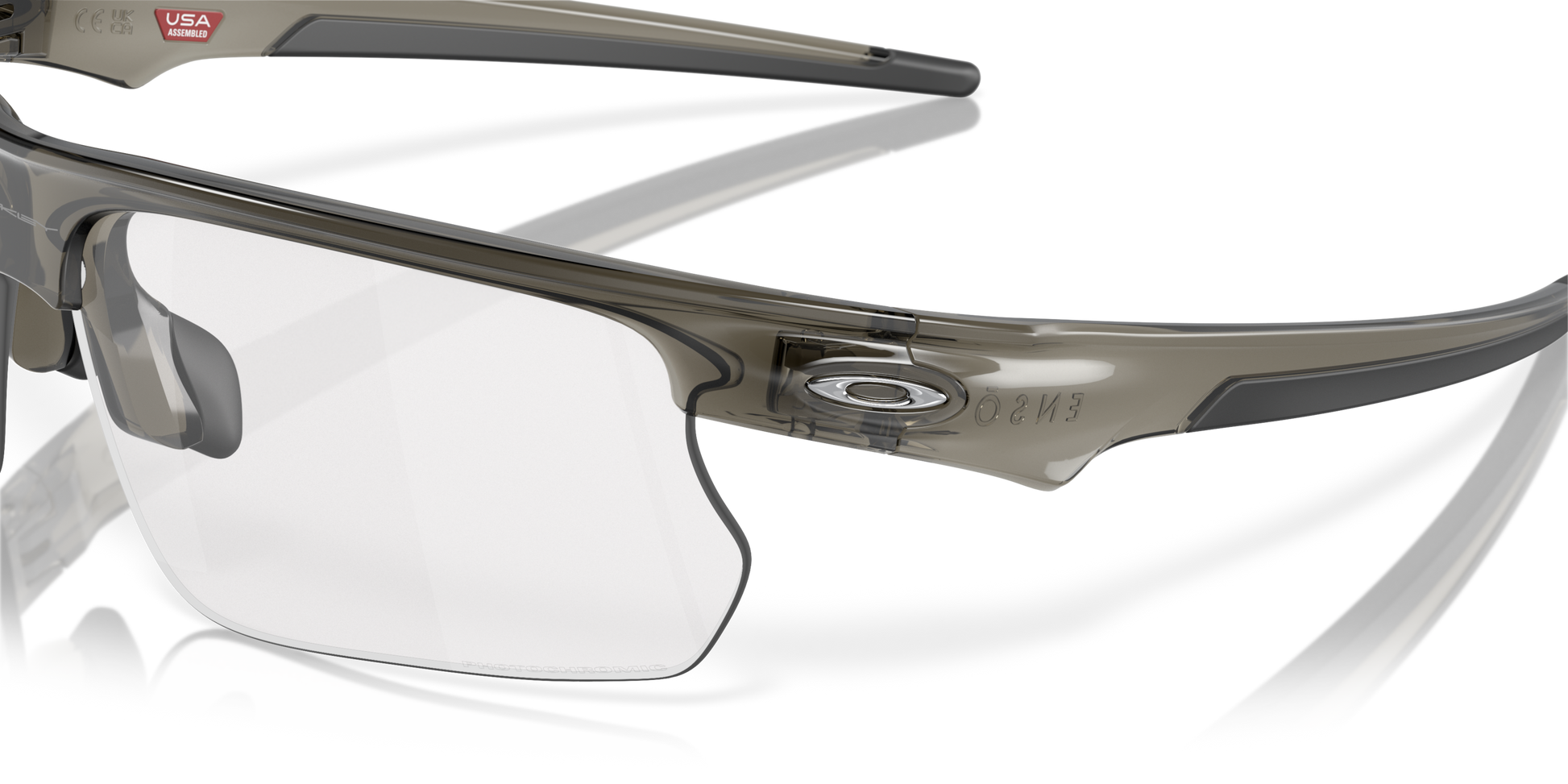 [Clear To Black Iridium Photochromic Lenses, Grey Smoke Frame]