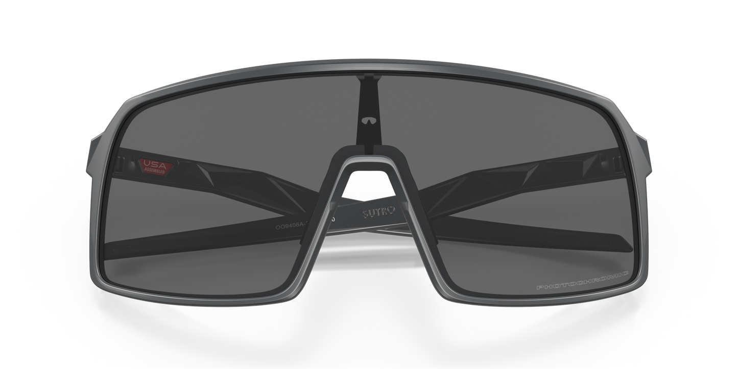 [Clear To Black Iridium Photochromic Lenses, Matte Carbon Frame]