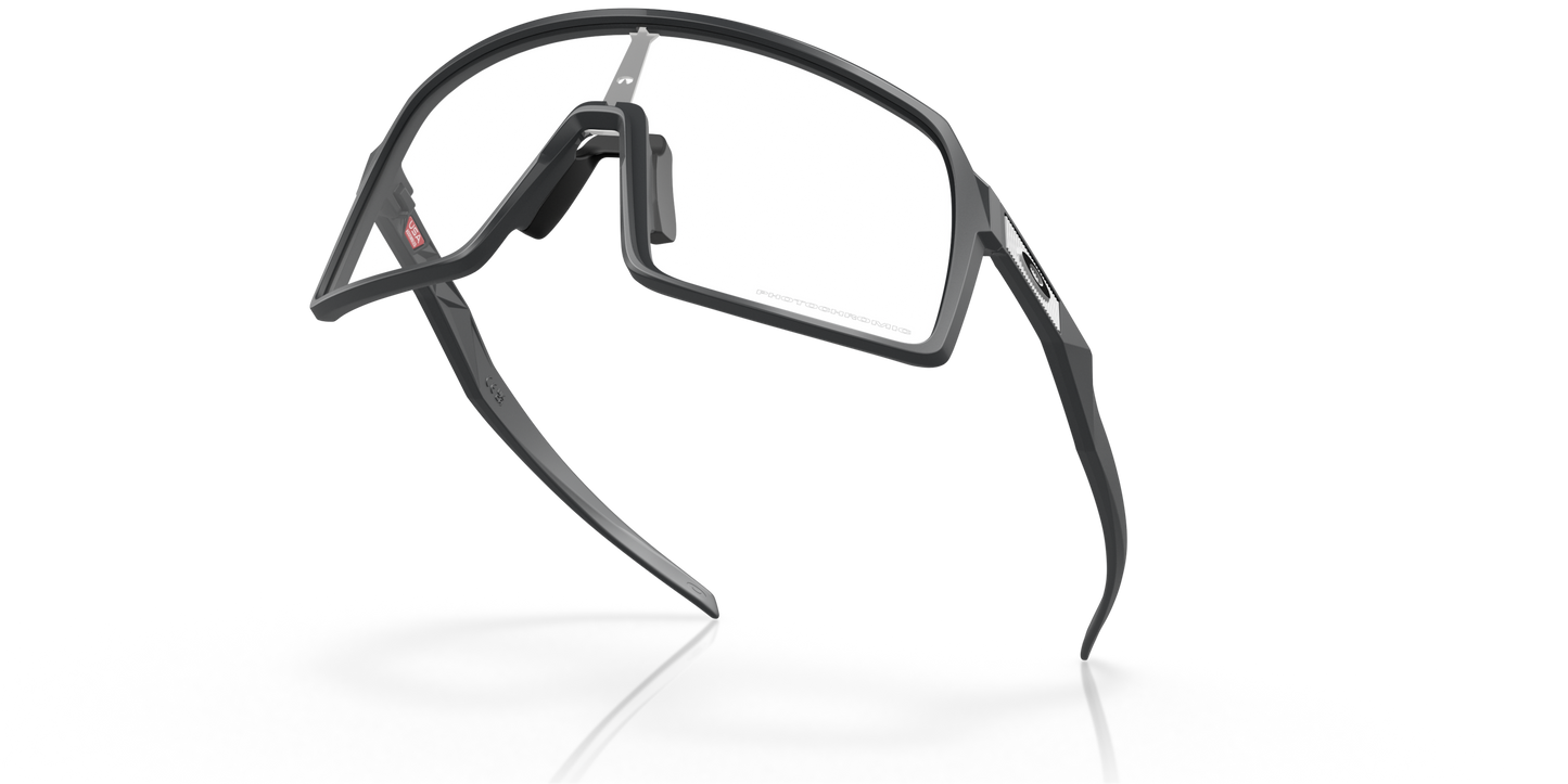 [Clear To Black Iridium Photochromic Lenses, Matte Carbon Frame]