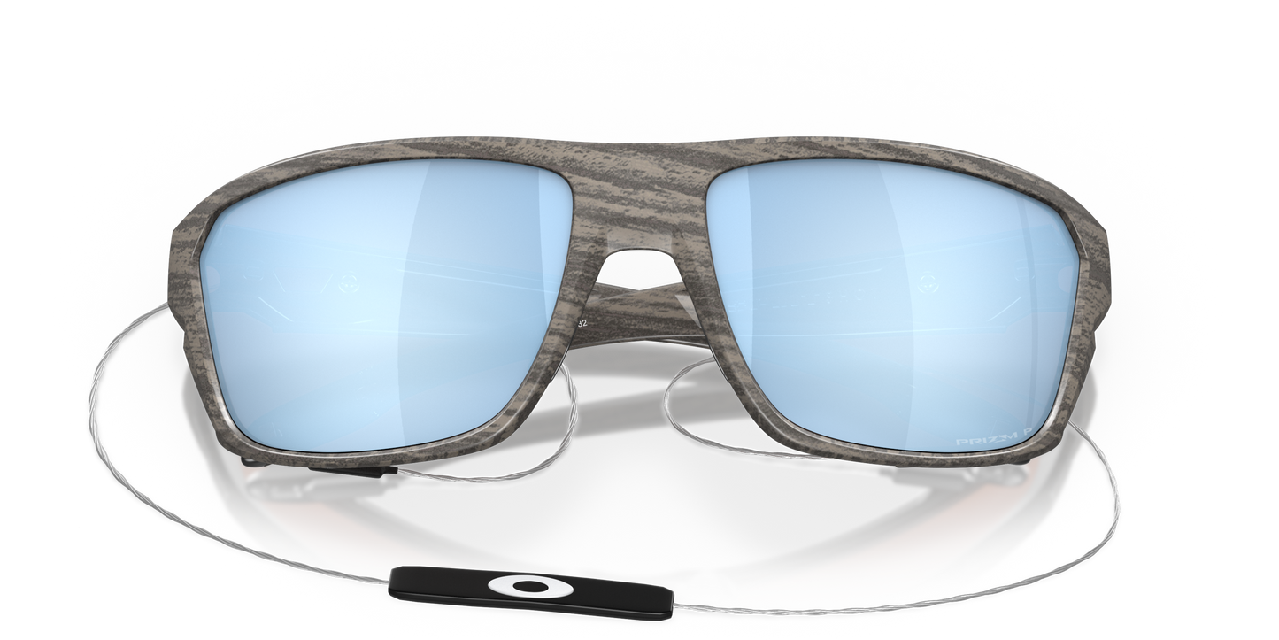 [Prizm Deep Water Polarized Lenses, Woodgrain Frame]