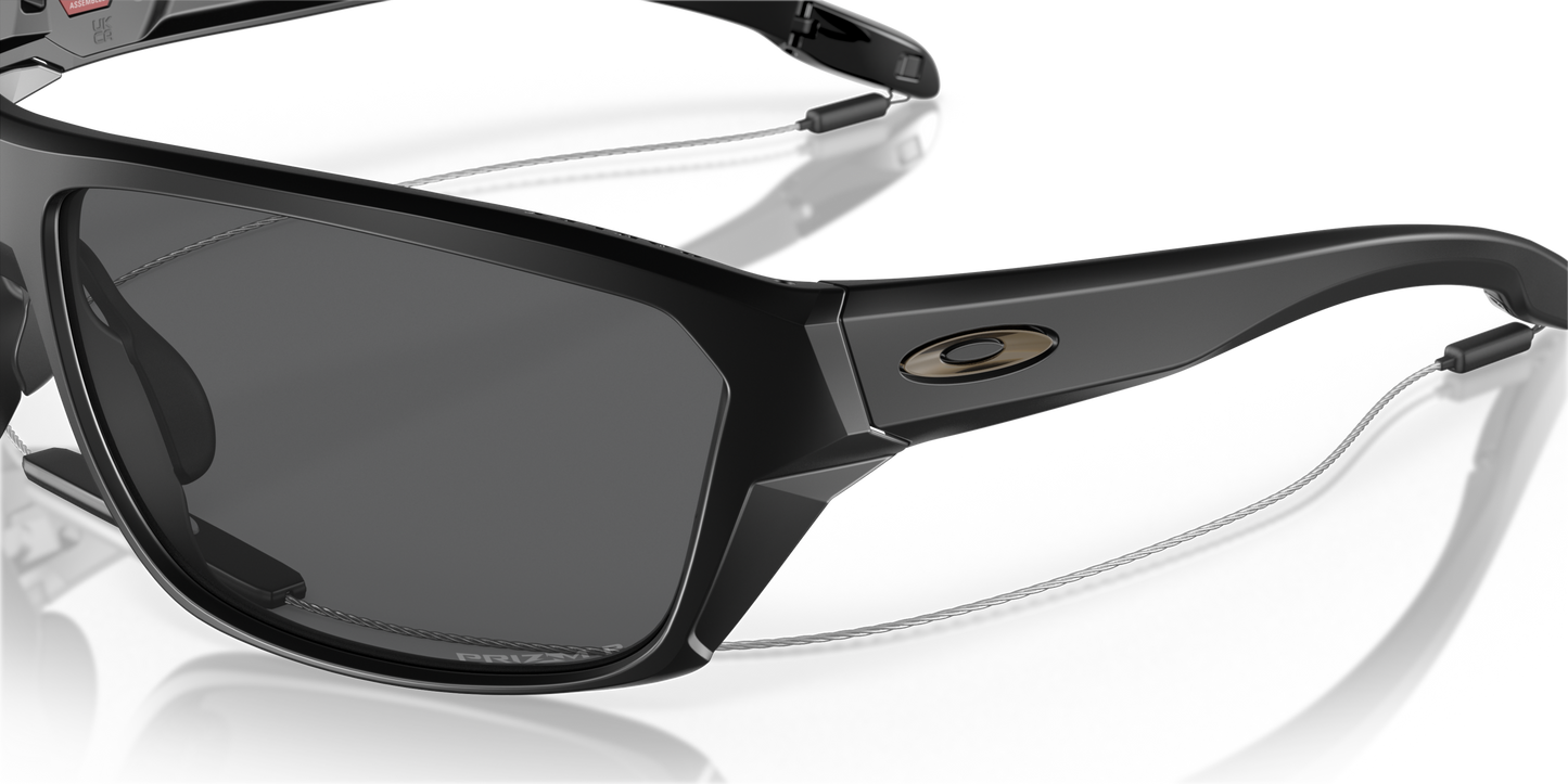 [Prizm Black Polarized Lenses, Matte Black Frame]