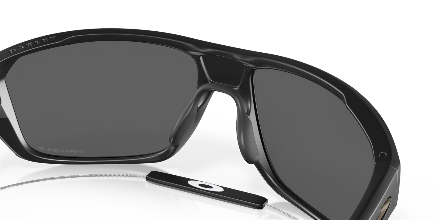 [Prizm Black Polarized Lenses, Matte Black Frame]