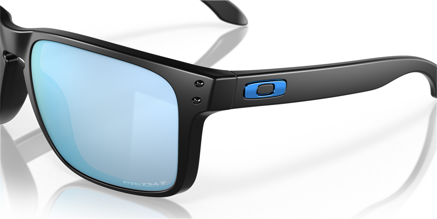 [Prizm Deep Water Polarized Lenses, Matte Black Frame]