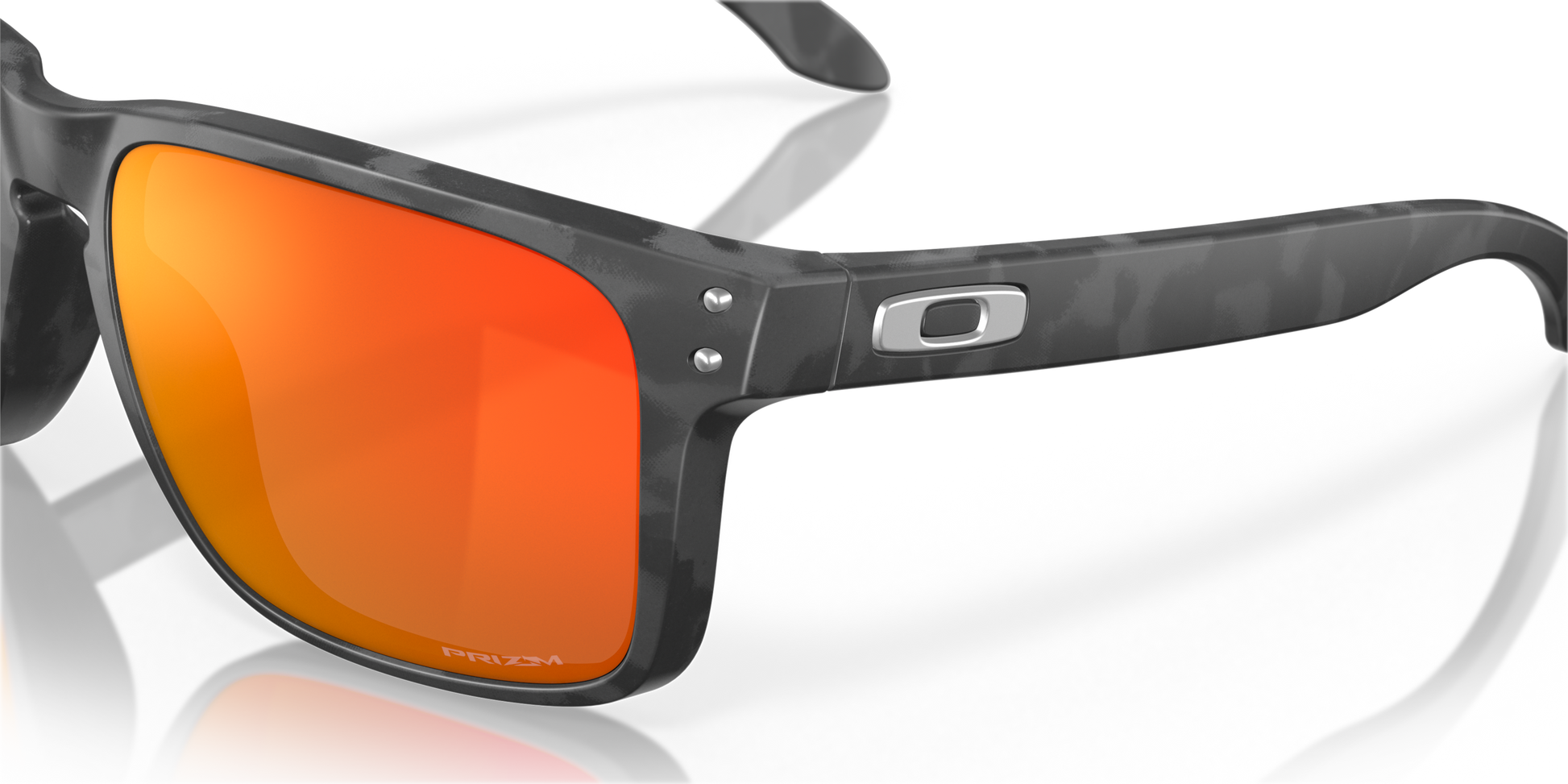 [Prizm Ruby Lenses, Matte Black Camo Frame]