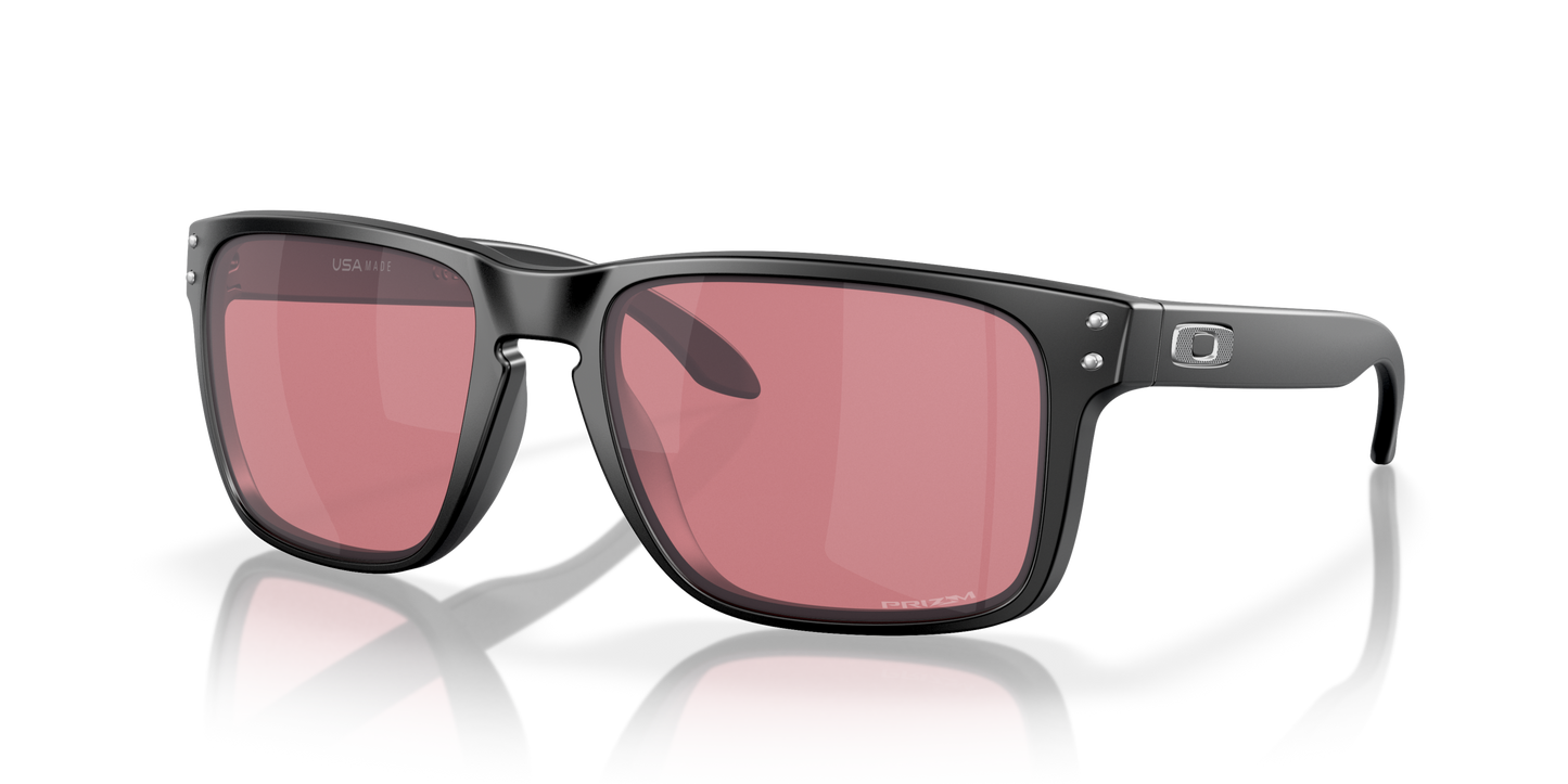 [Prizm Dark Golf Lenses, Matte Black Frame]