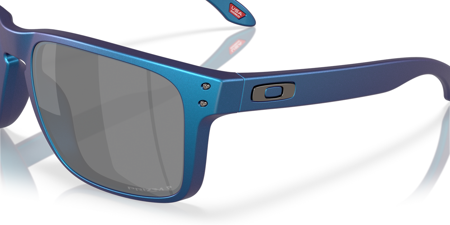 [Prizm Black Polarized Lenses, Matte Cyan/Blue Colorshift Frame]