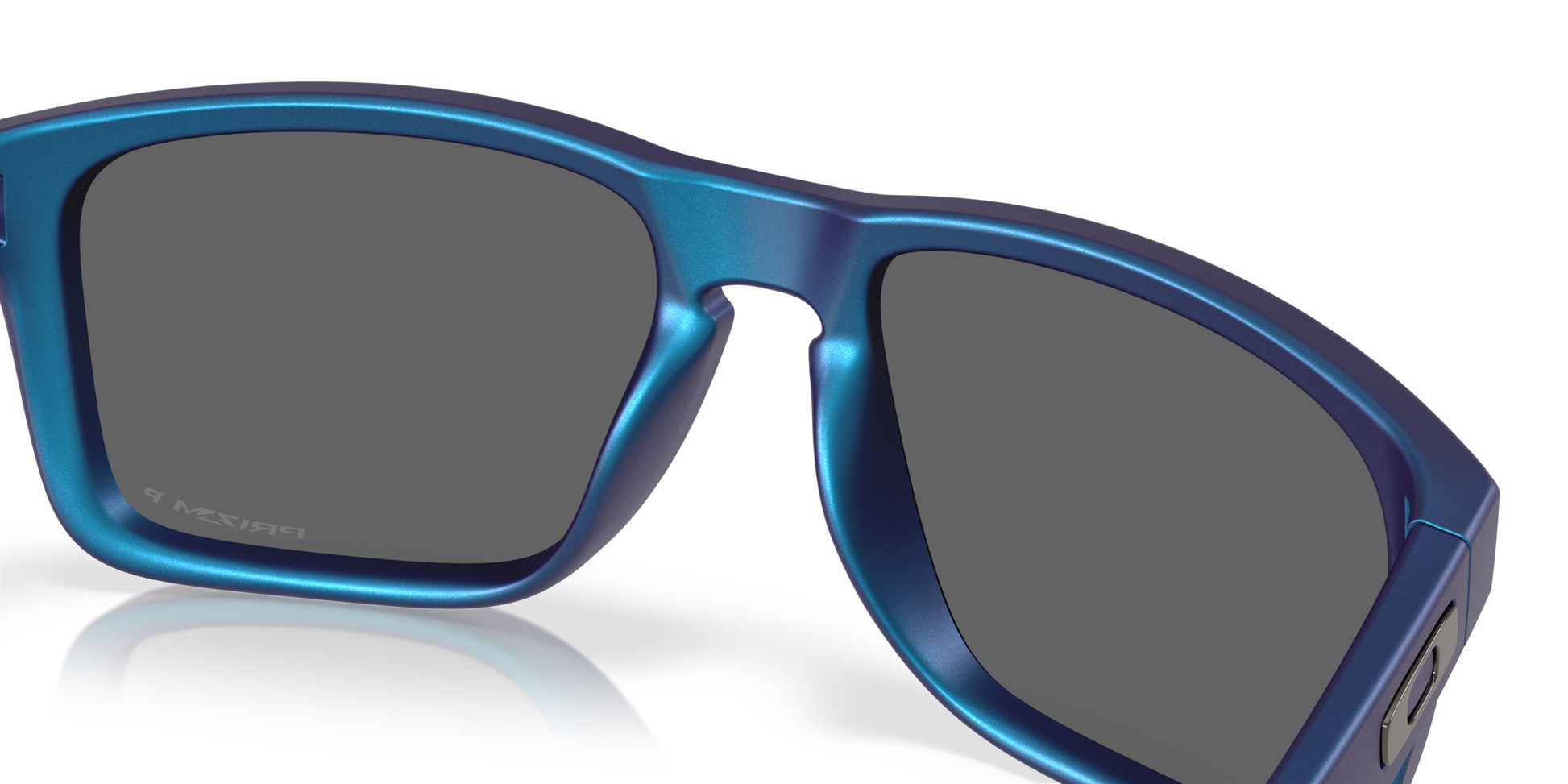 [Prizm Black Polarized Lenses, Matte Cyan/Blue Colorshift Frame]