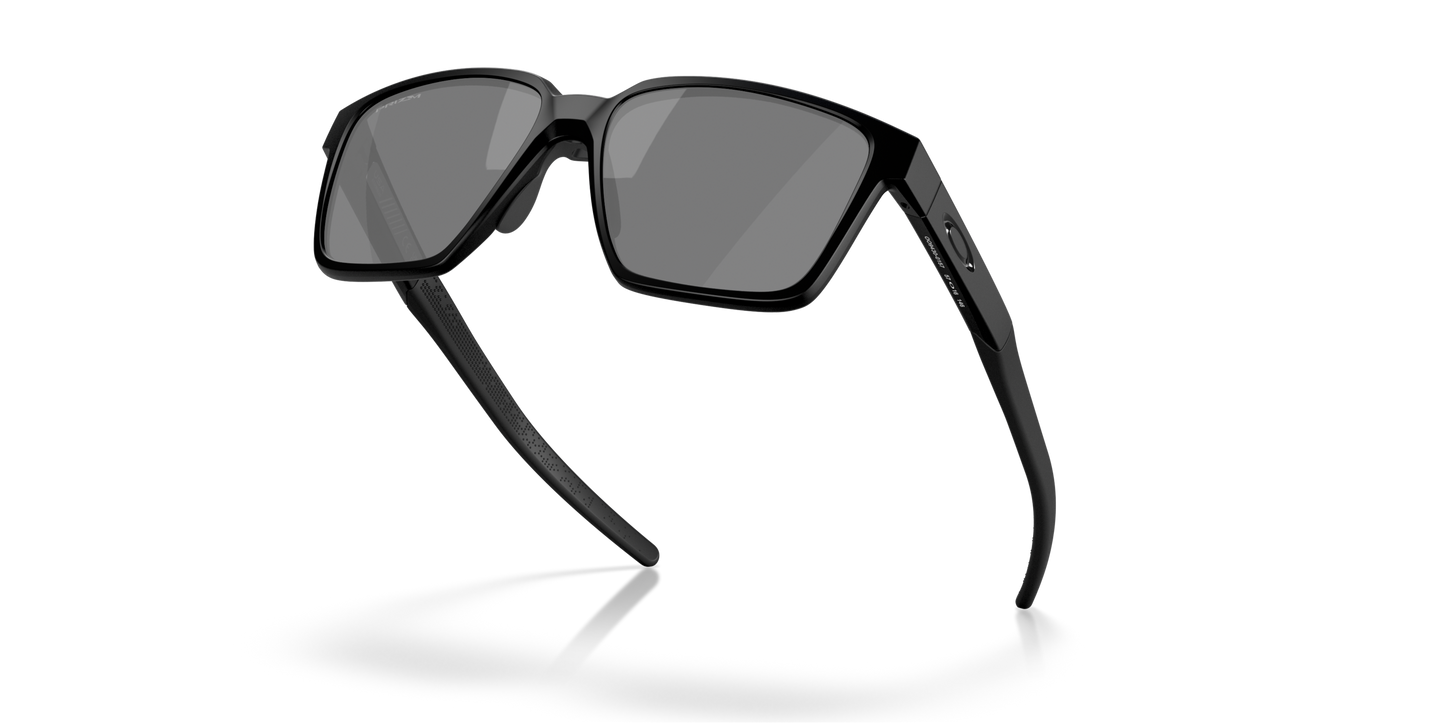 [Prizm Black Lenses, Matte Black Frame]