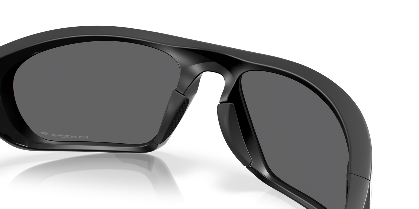 [Prizm Black Polarized Lenses, Matte Black Frame]