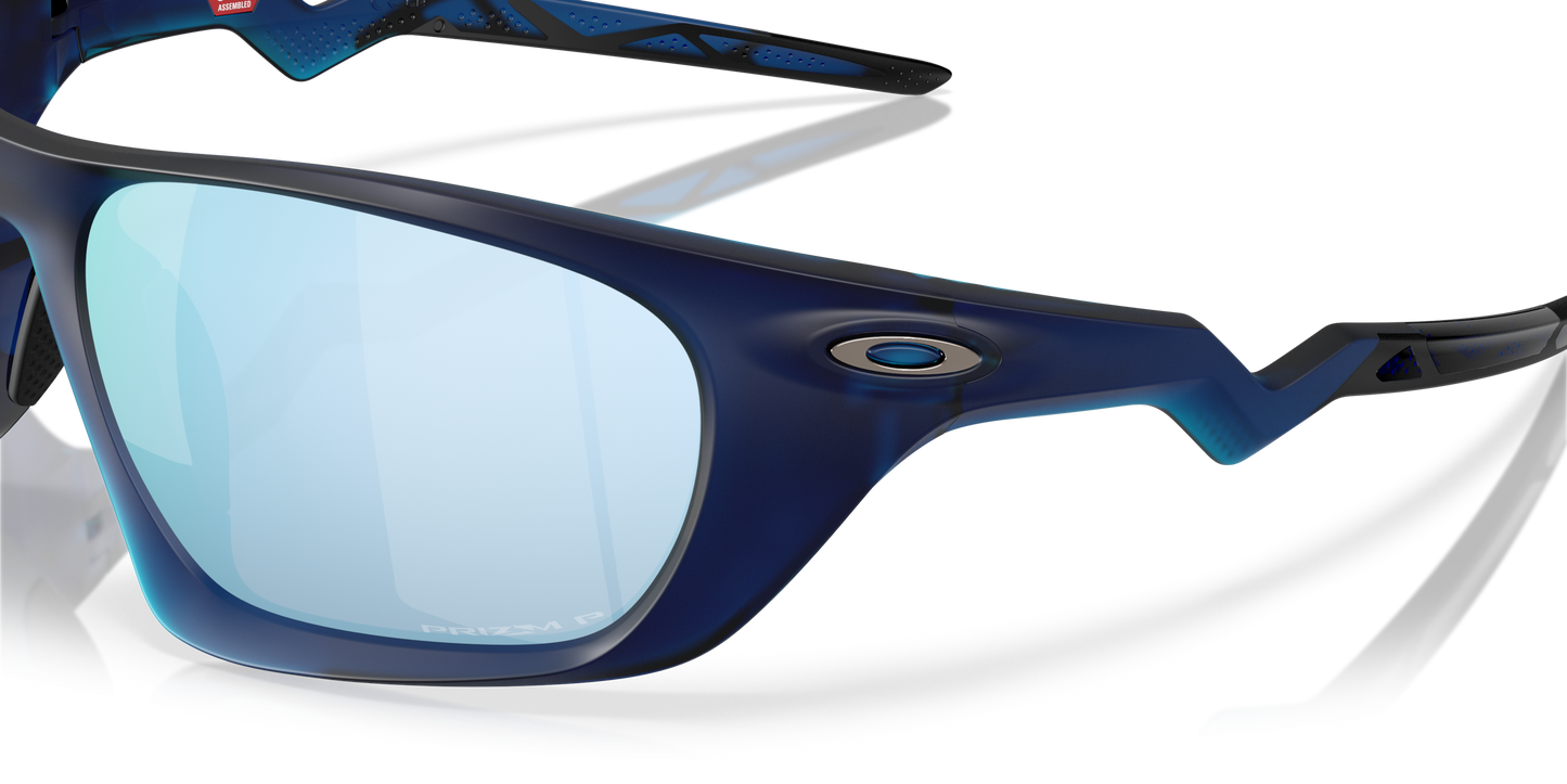 [Prizm Deep Water Polarized Lenses, Matte Transparent Blue Frame]