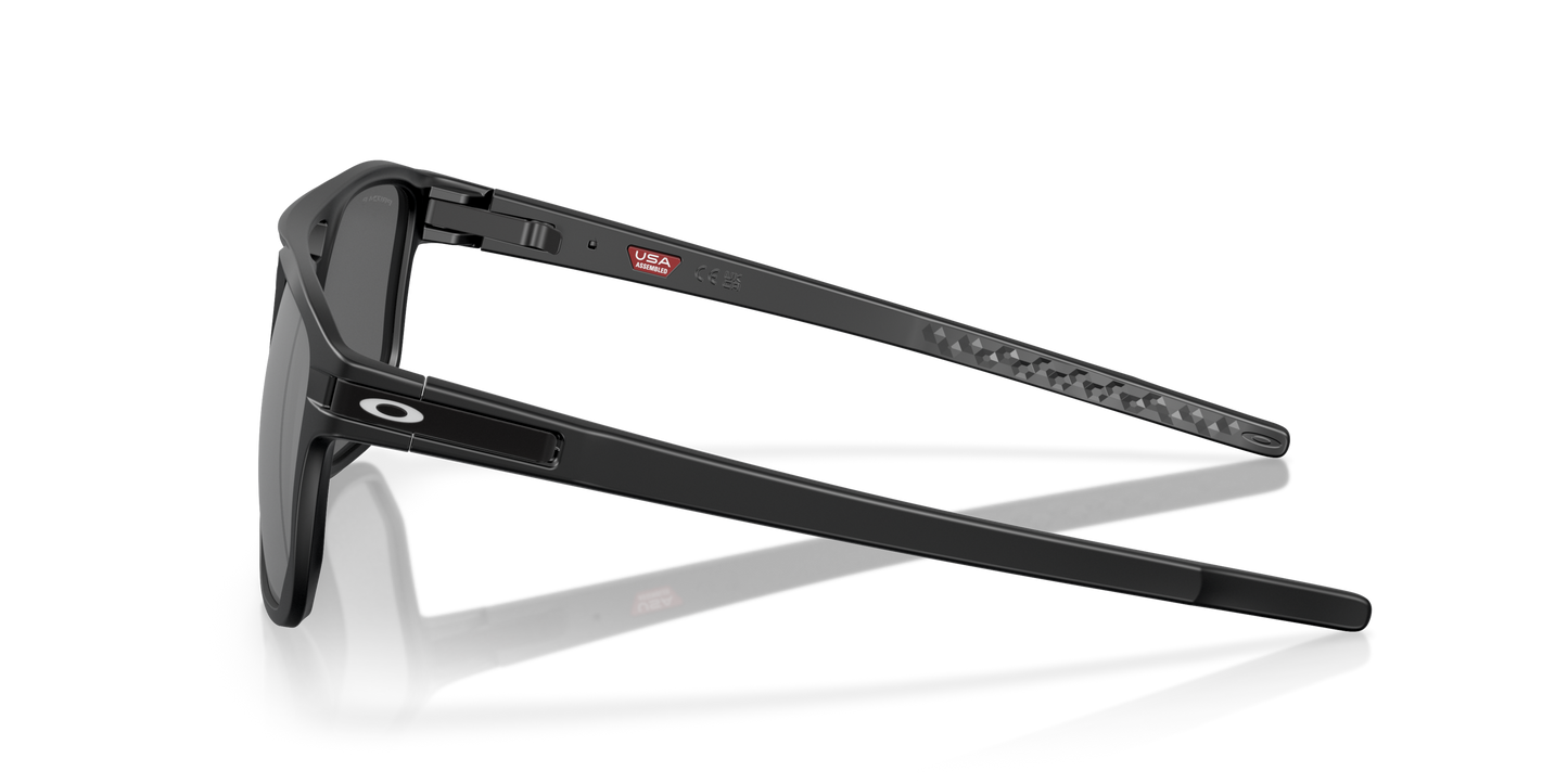 [Prizm Black Polarized Lenses, Matte Black Frame]