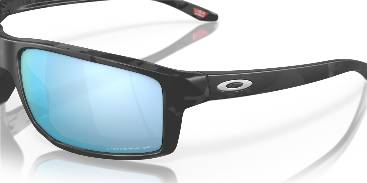 [Prizm Deep Water Polarized Lenses, Matte Black Camo Frame]