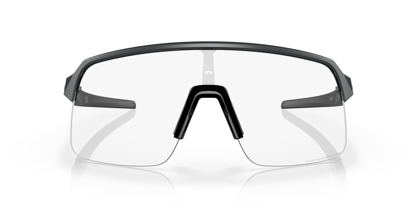 [Clear To Black Iridium Photochromic Lenses, Matte Carbon Frame]