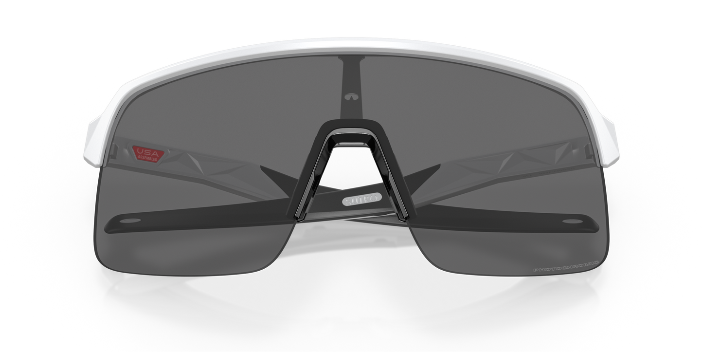 [Clear To Black Iridium Photochromic Lenses, Matte White Frame]