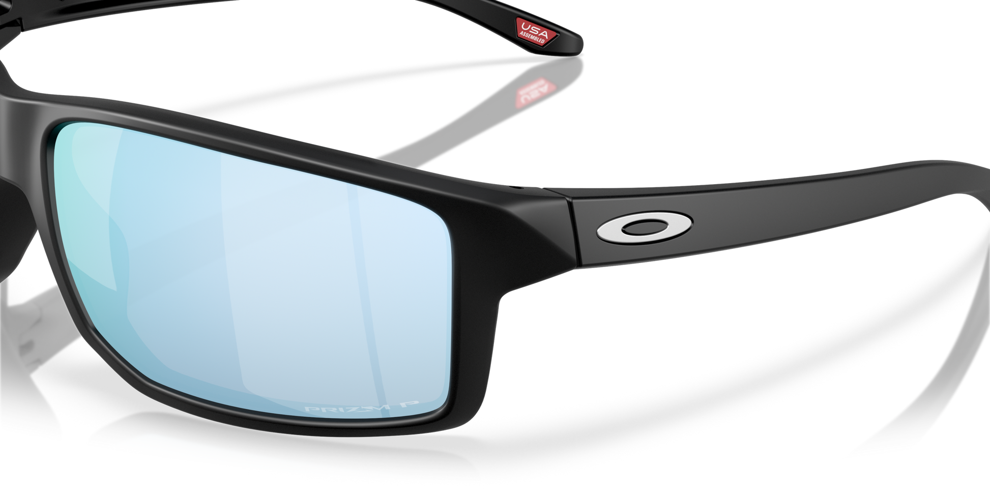 [Prizm Deep Water Polarized Lenses, Matte Black Frame]