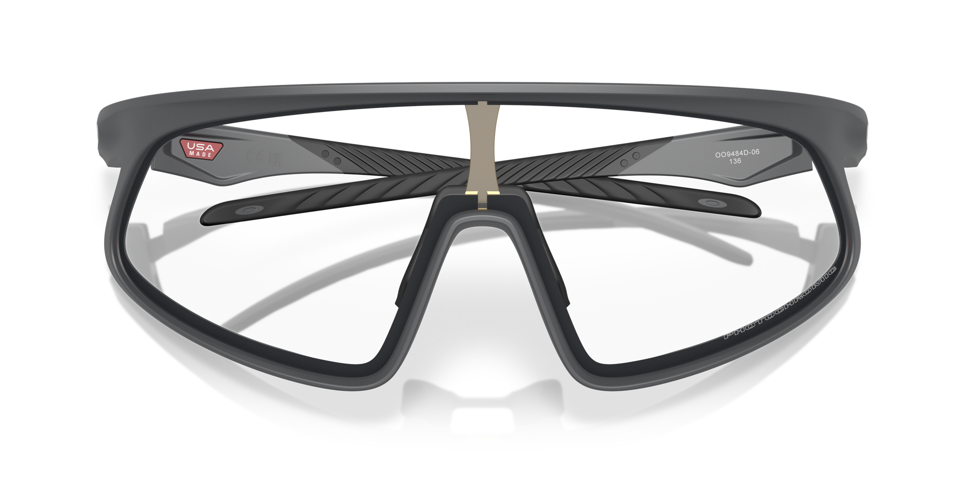 [Clear To Black Iridium Photochromic Lenses, Matte Carbon Frame]