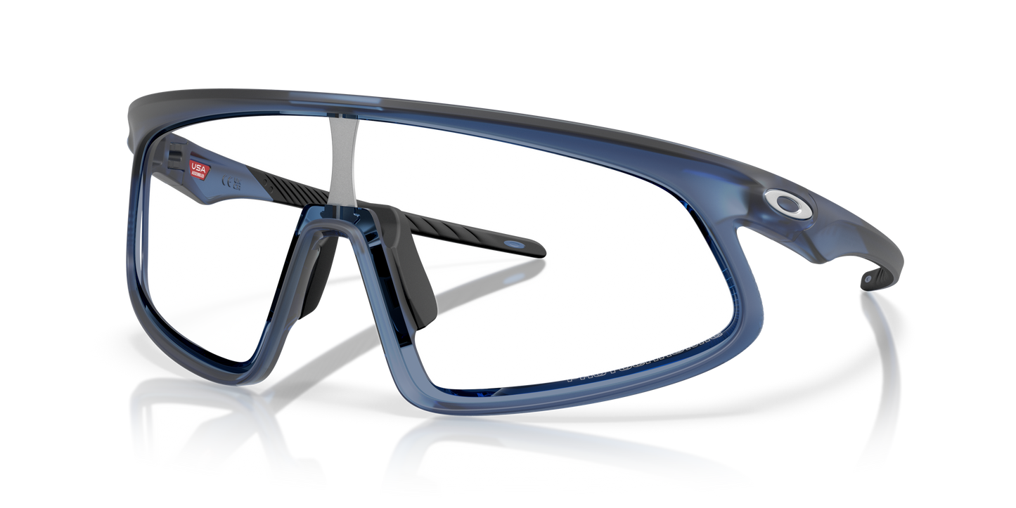 [Clear To Black Iridium Photochromic Lenses, Matte Transparent Stonewash Frame]