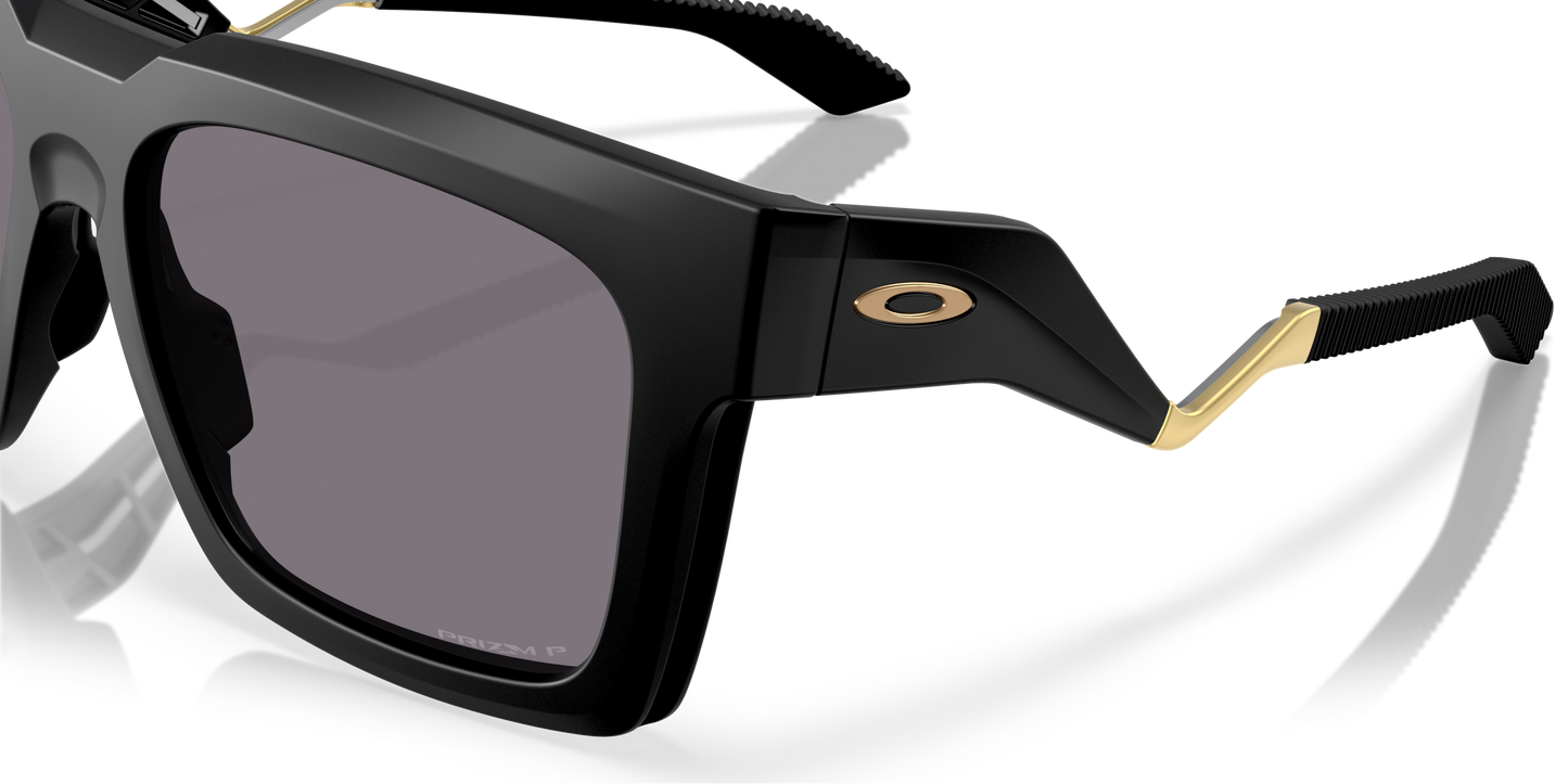 [Prizm Grey Polarized Lenses, Matte Black Frame]