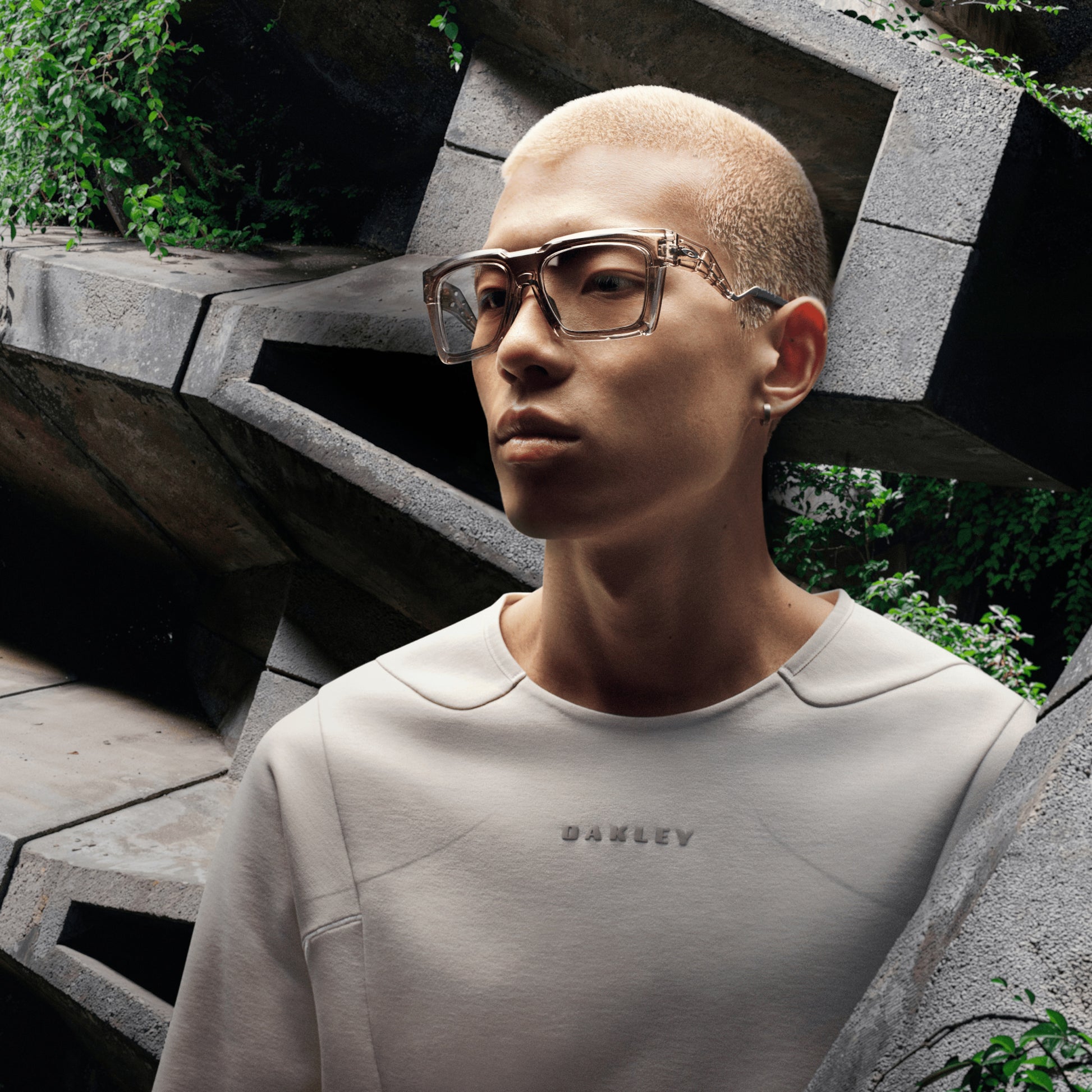 [Polished Clear Frame]