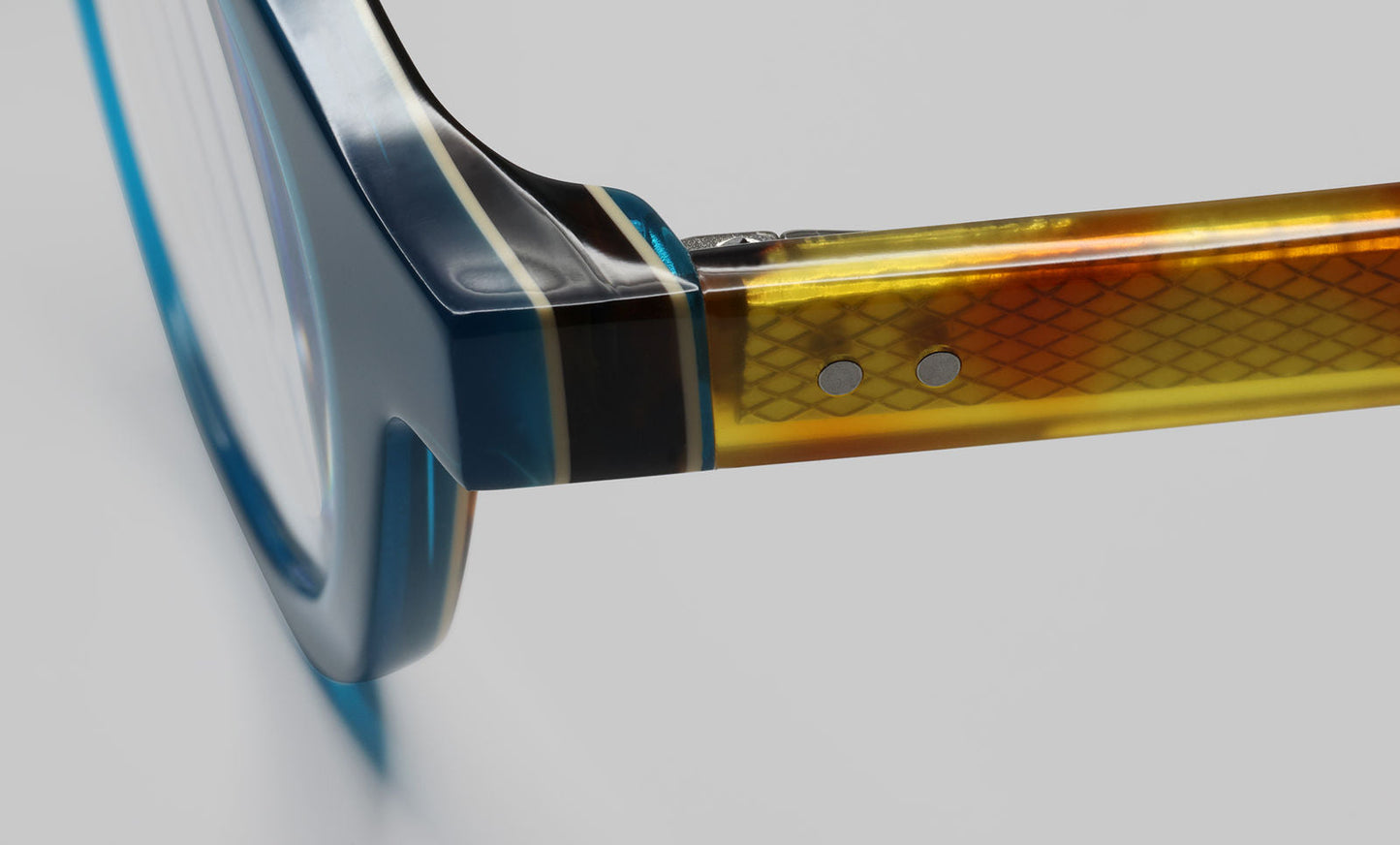 [59 - Teal Front with Tortoise Temples]