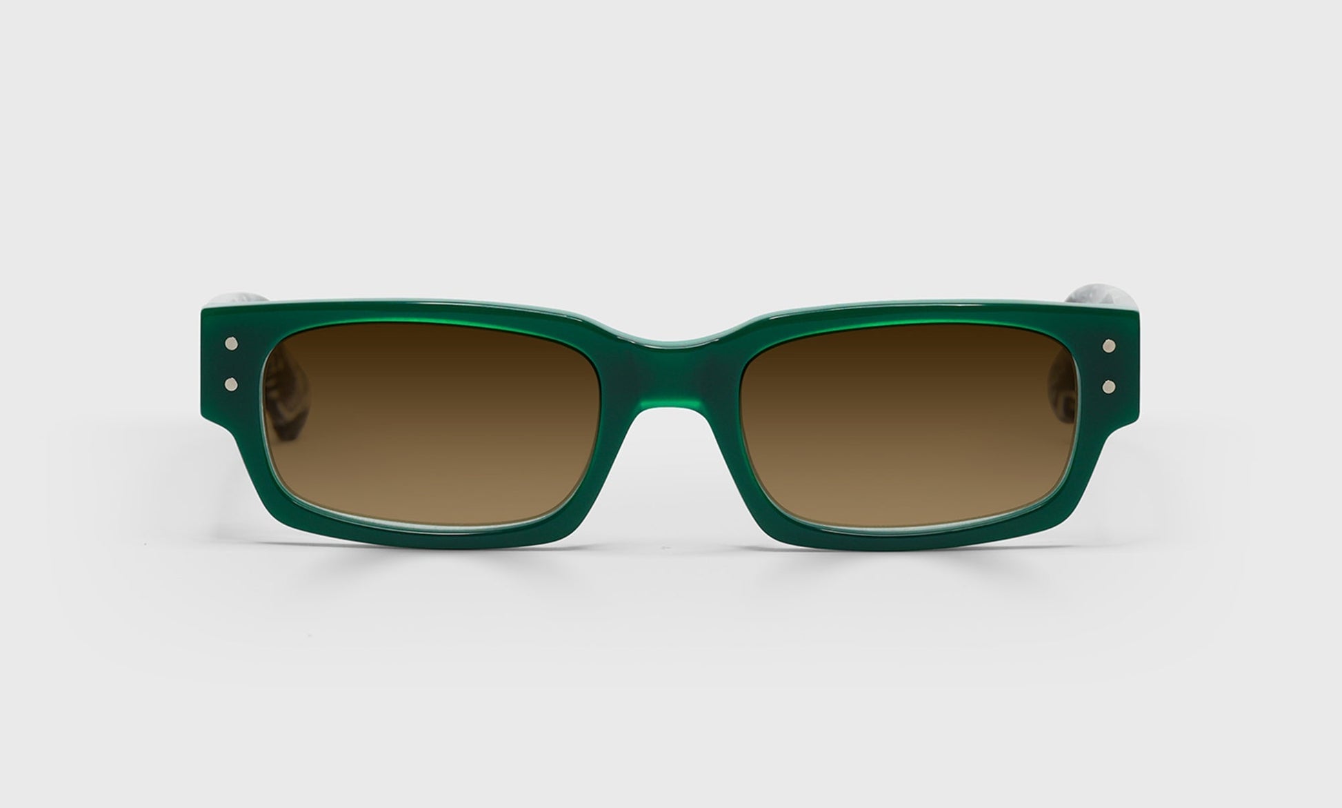 [17 - Kelly Green Front with Zebra Temples]